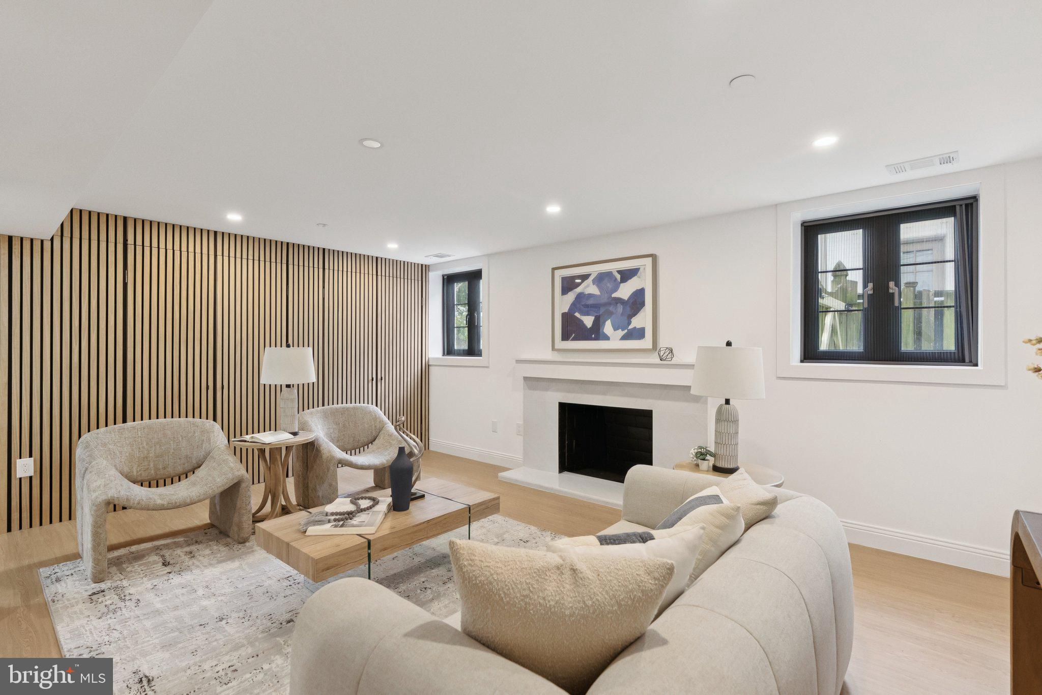 CHEVY CHASE VILLAGE - Residential