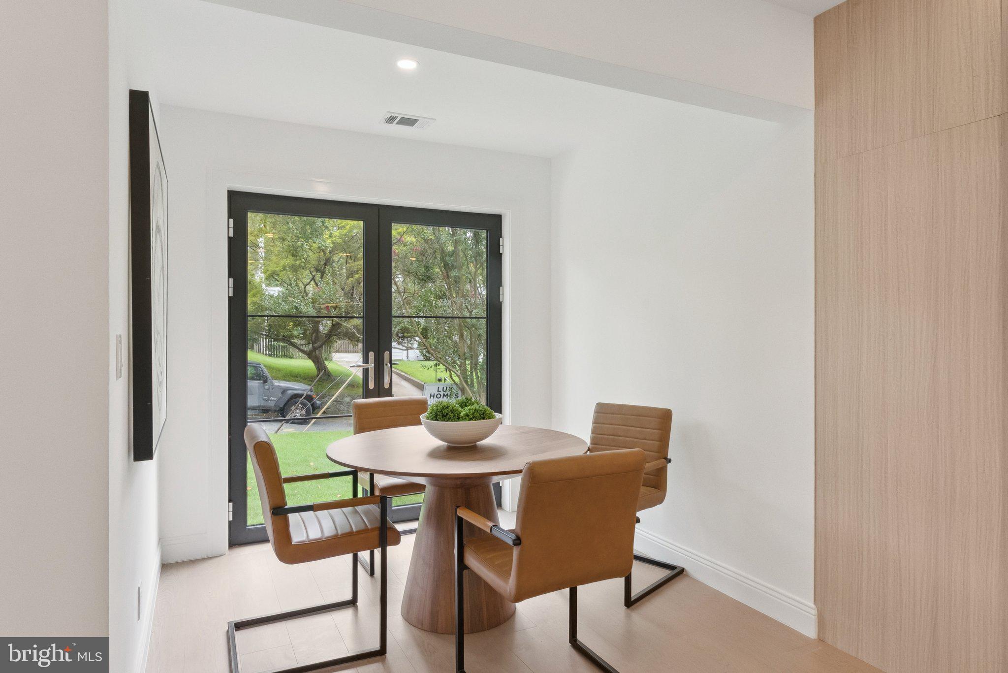 CHEVY CHASE VILLAGE - Residential