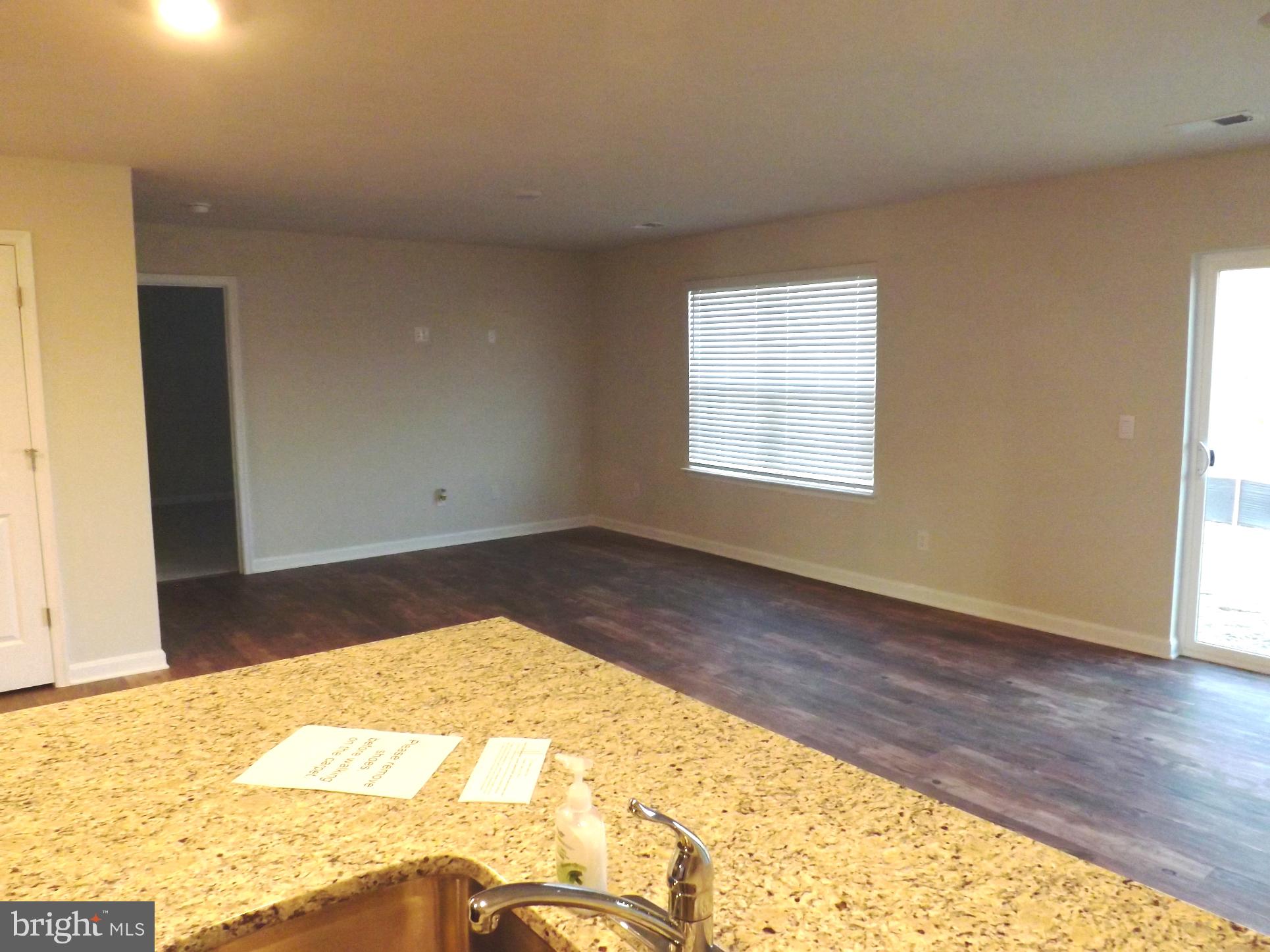 MAGNOLIA SPRINGS - Residential Lease