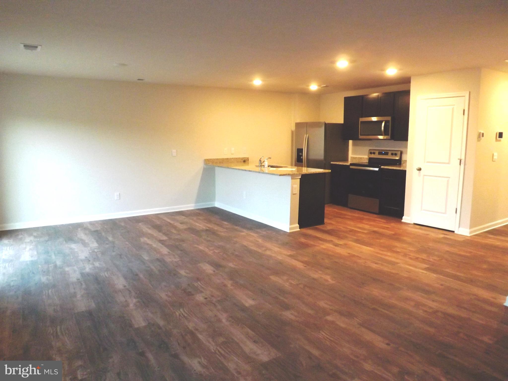 MAGNOLIA SPRINGS - Residential Lease