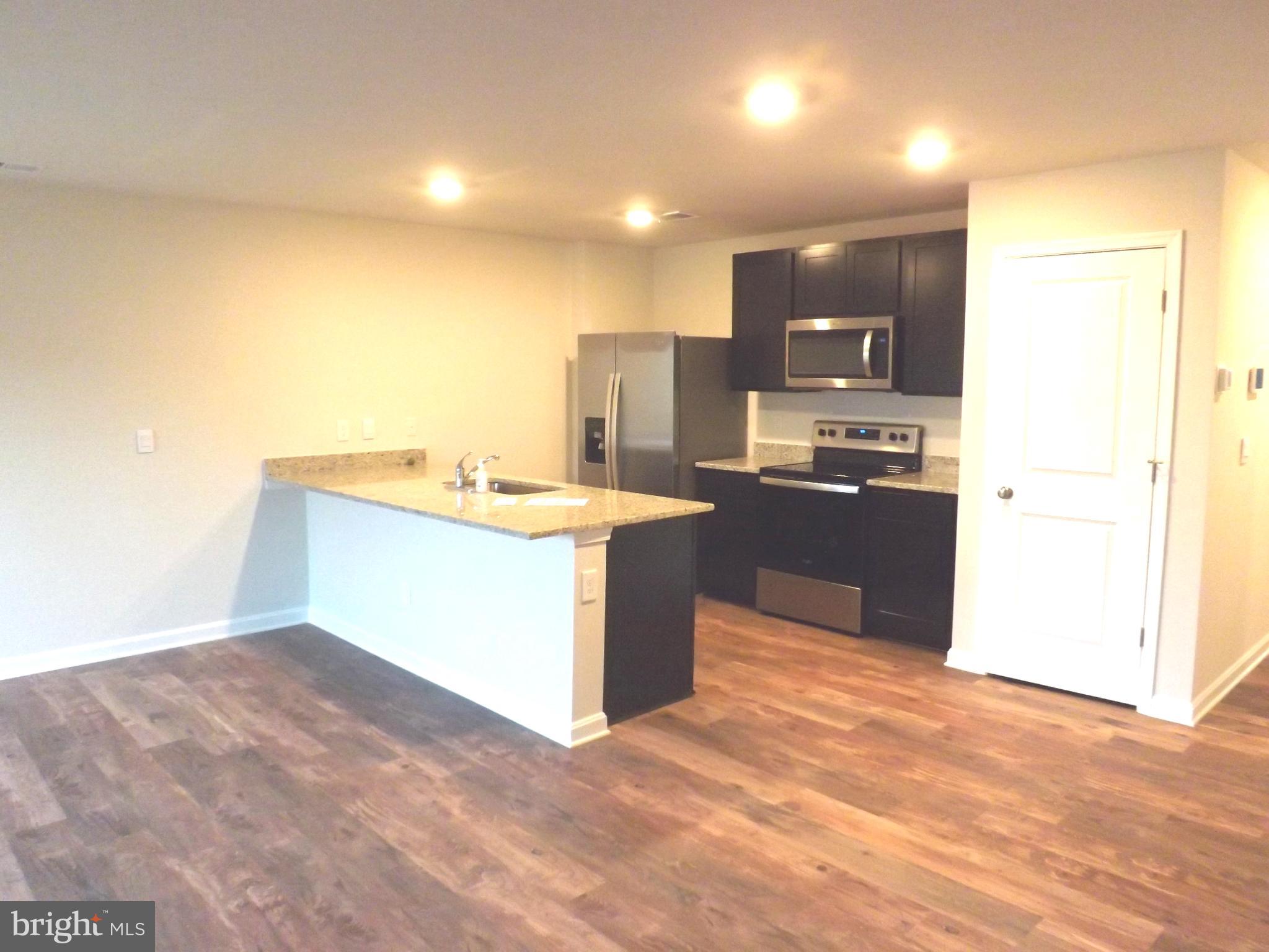 MAGNOLIA SPRINGS - Residential Lease