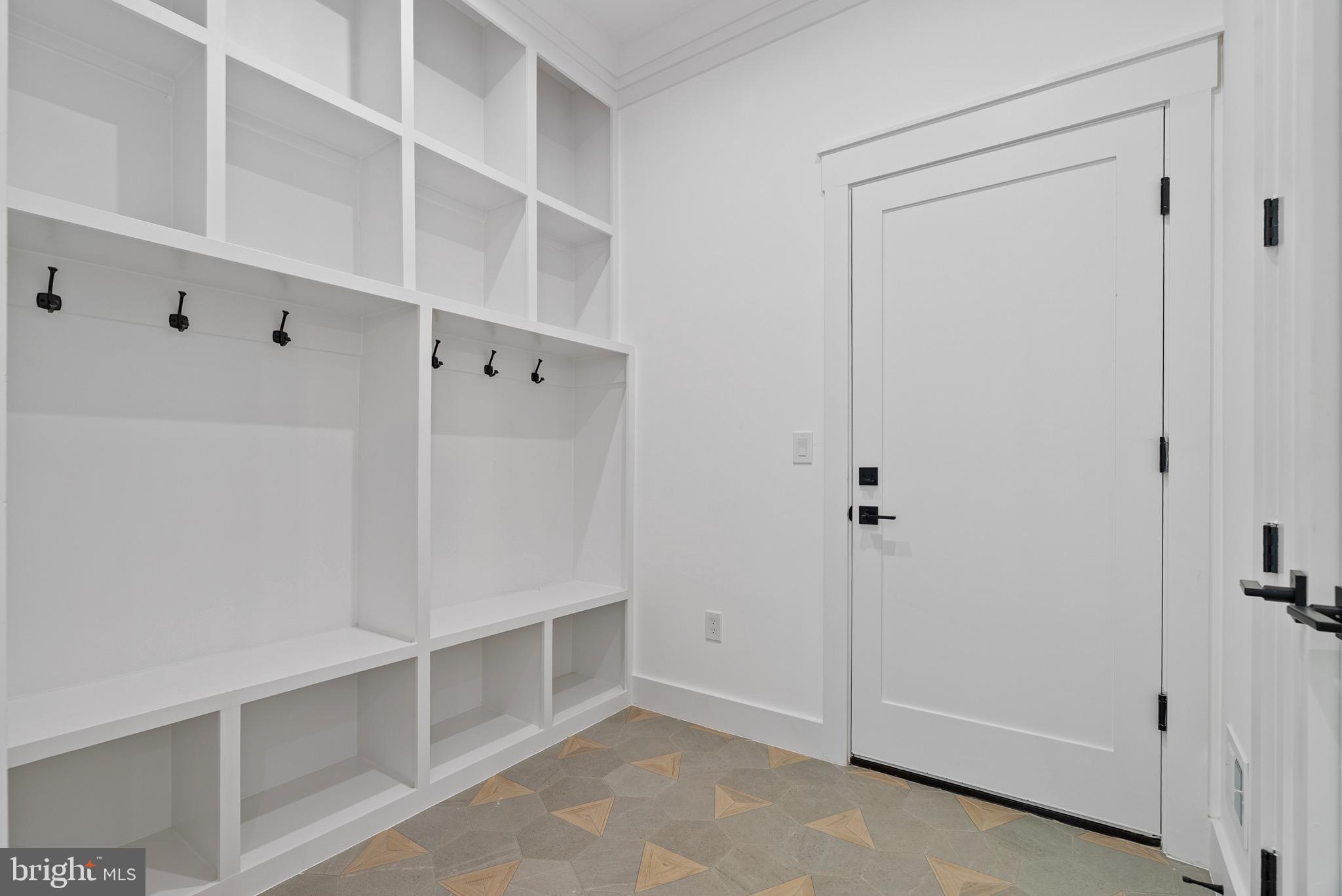 ALTA VISTA GARDENS - Residential