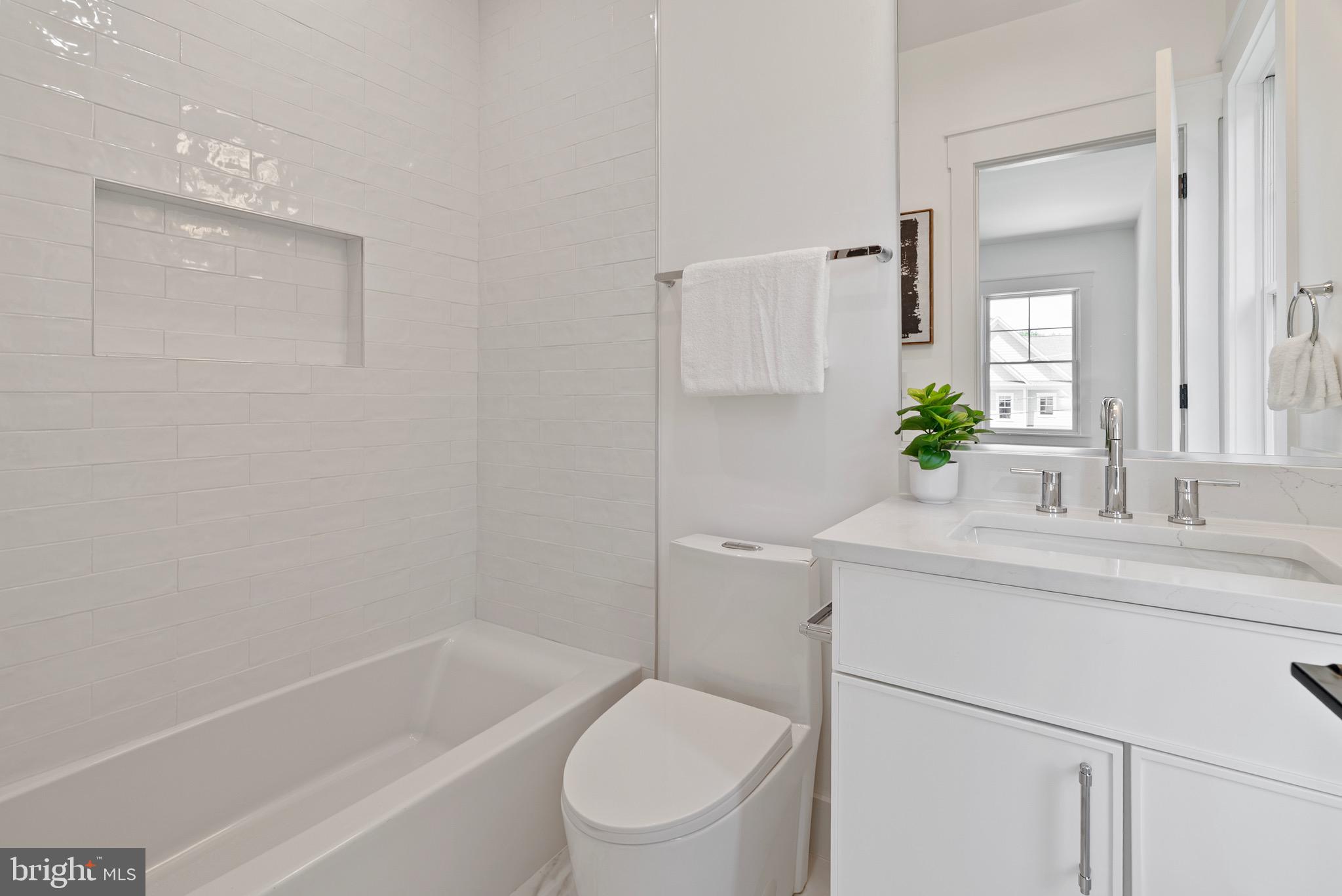 ALTA VISTA GARDENS - Residential