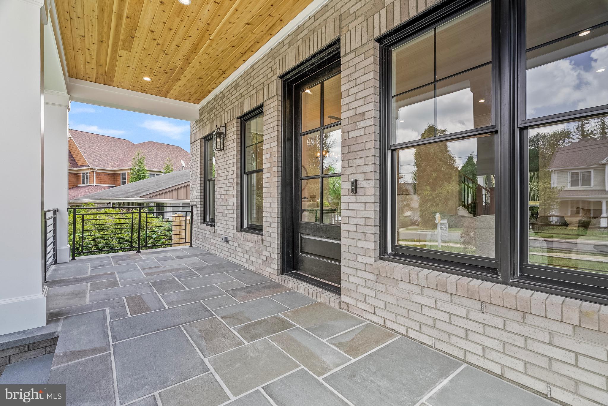 ALTA VISTA GARDENS - Residential