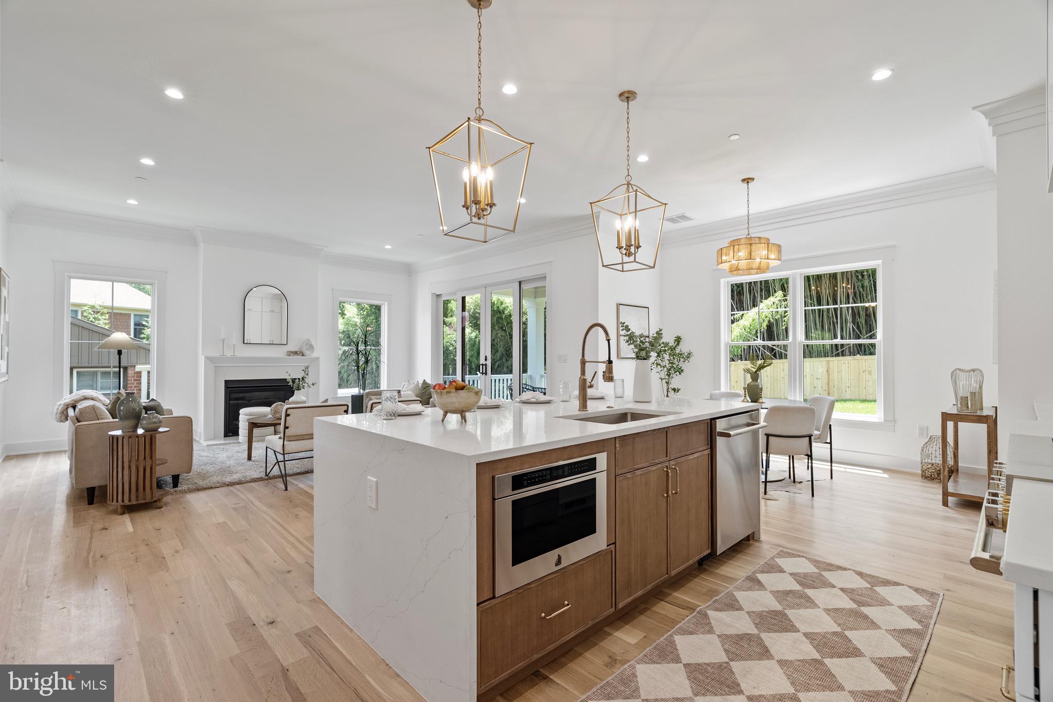 ALTA VISTA GARDENS - Residential