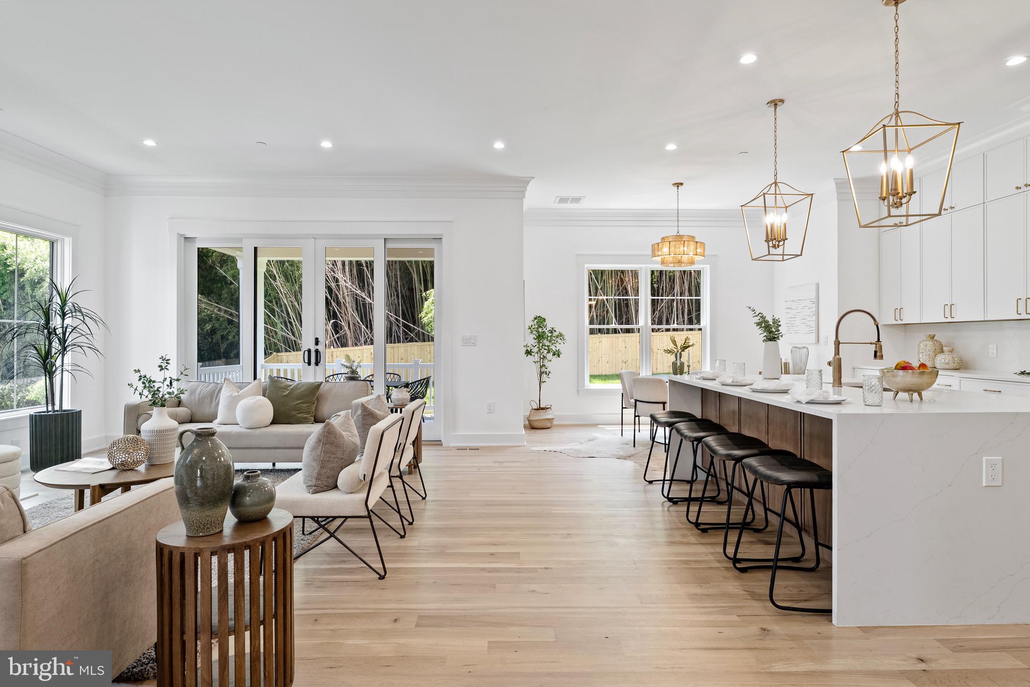 ALTA VISTA GARDENS - Residential