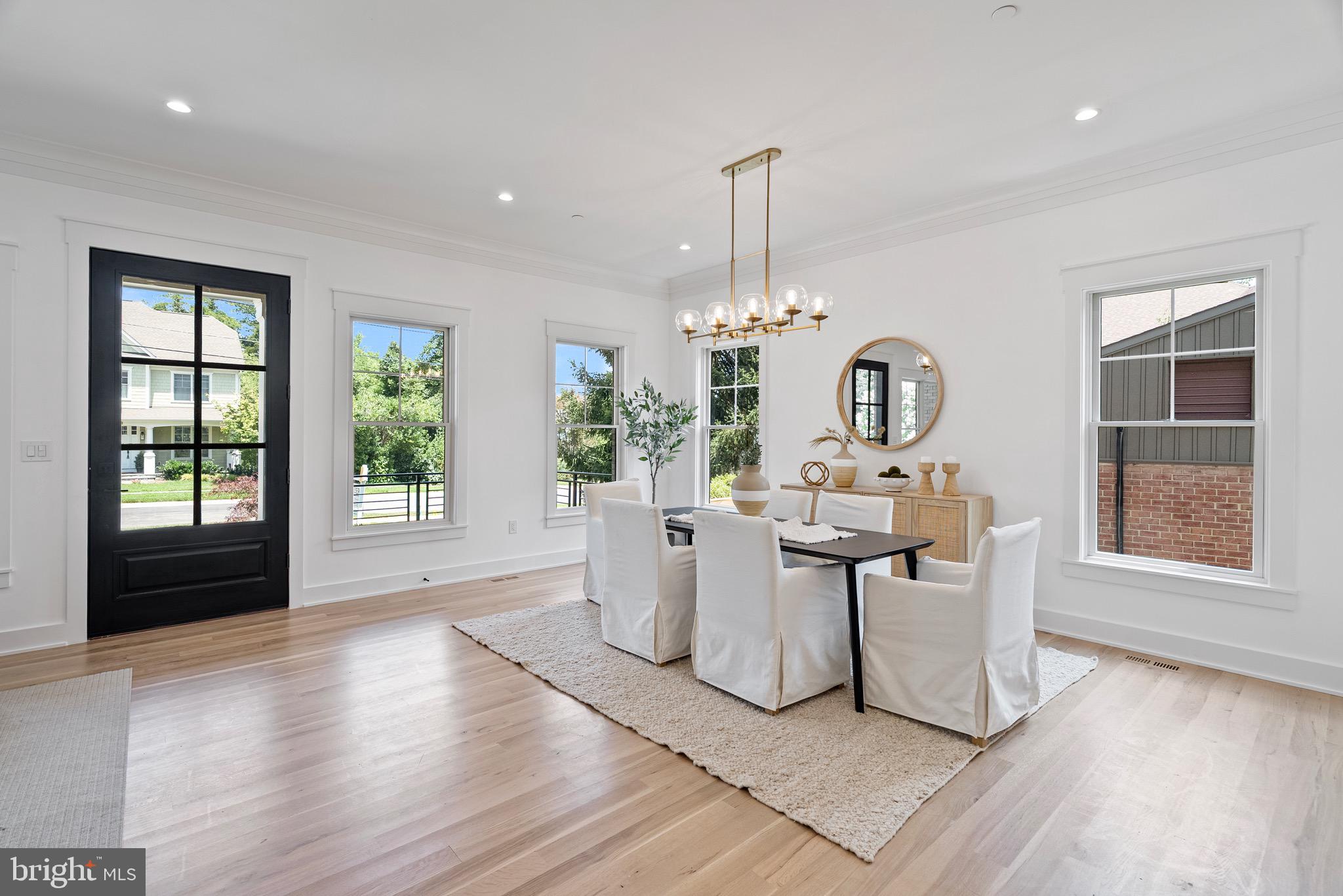 ALTA VISTA GARDENS - Residential