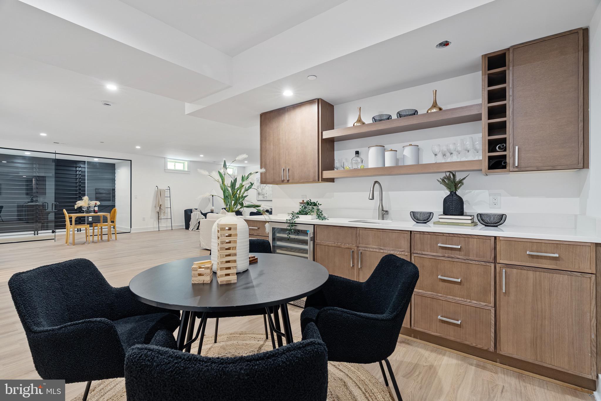 ALTA VISTA GARDENS - Residential