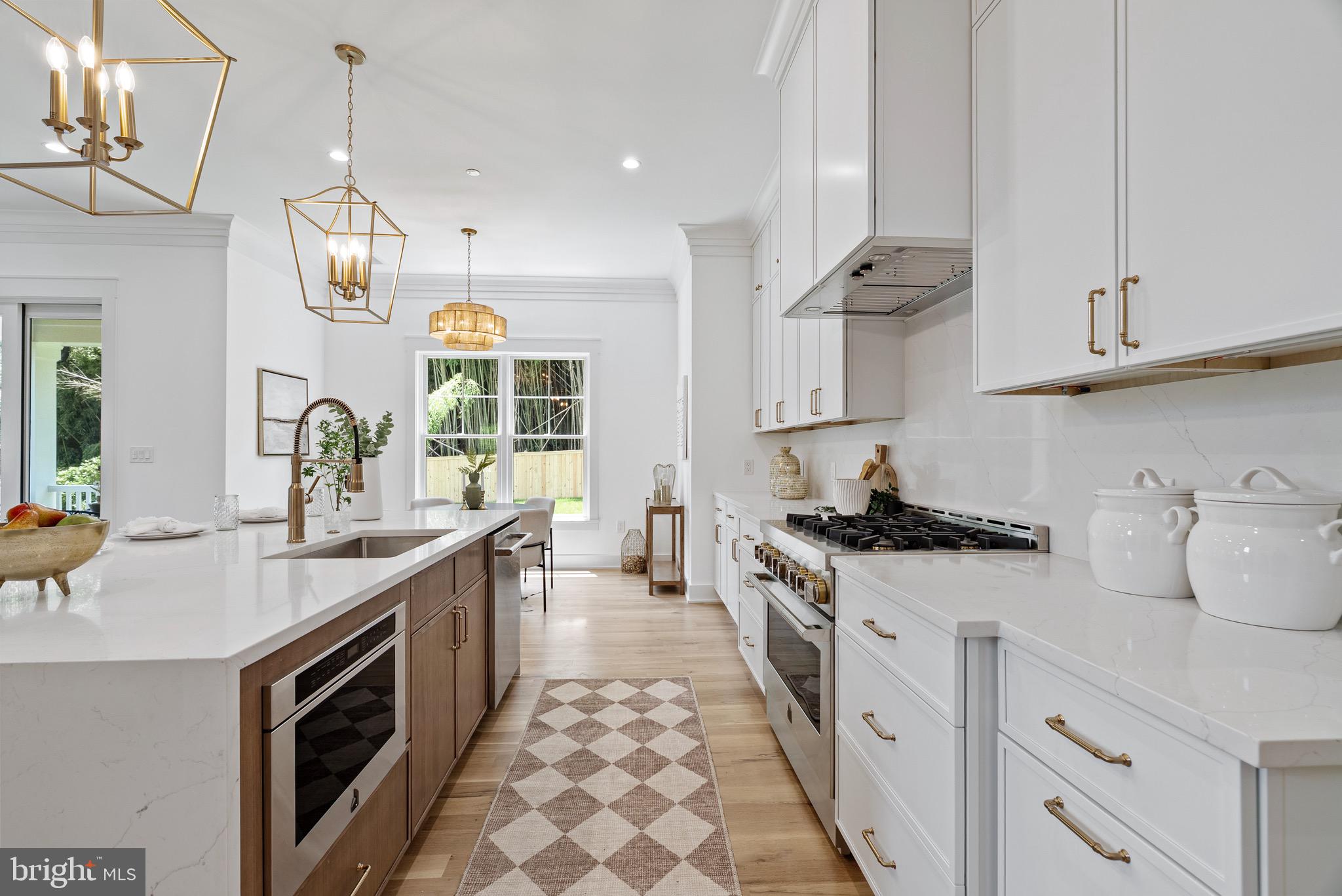 ALTA VISTA GARDENS - Residential