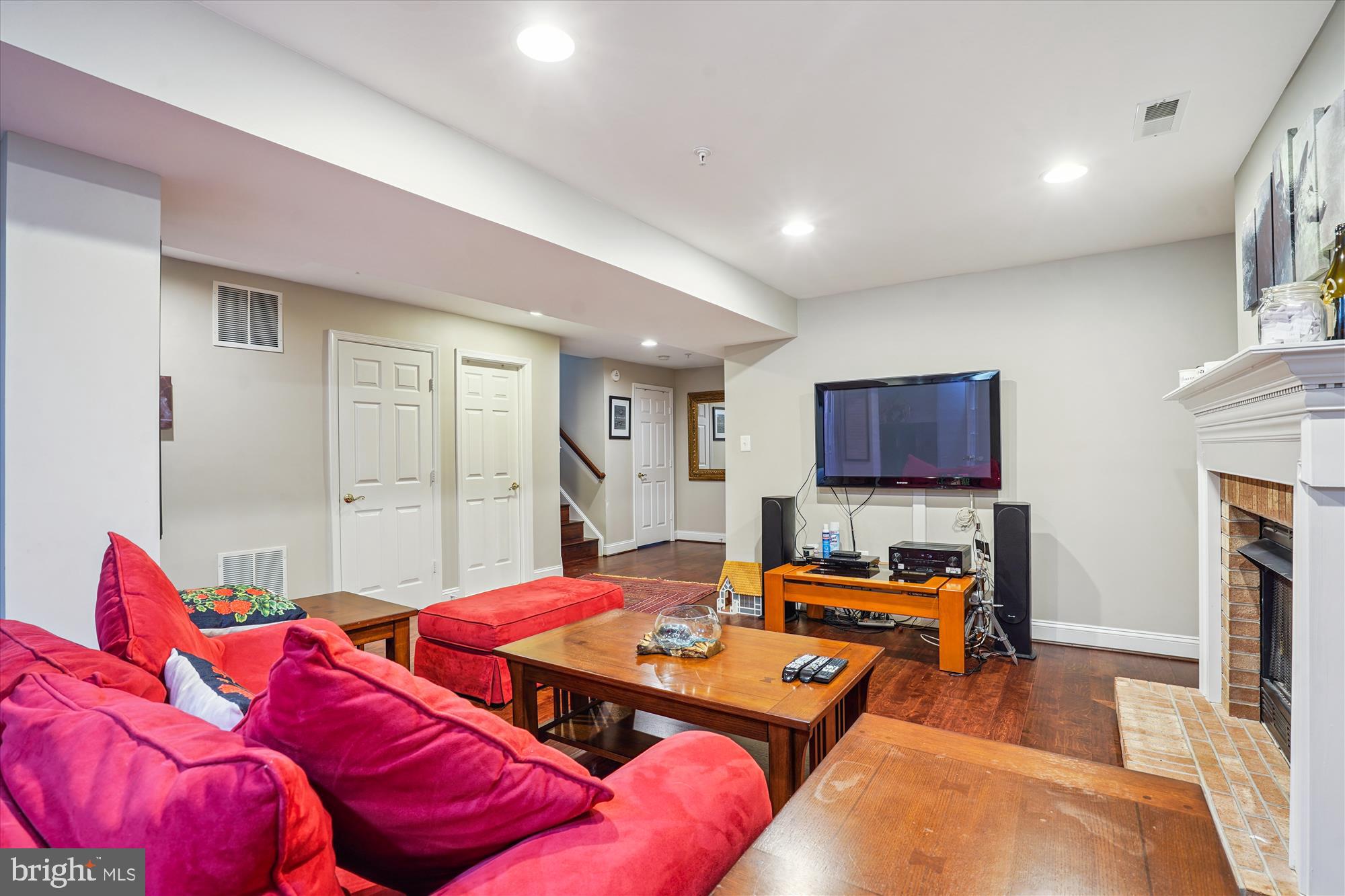 BARRISTER'S KEEPE - Residential