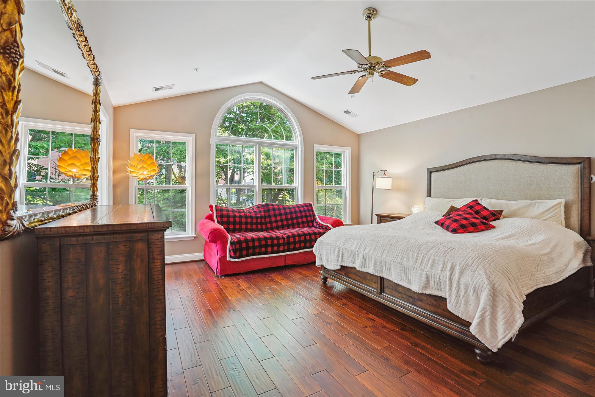 BARRISTER'S KEEPE - Residential