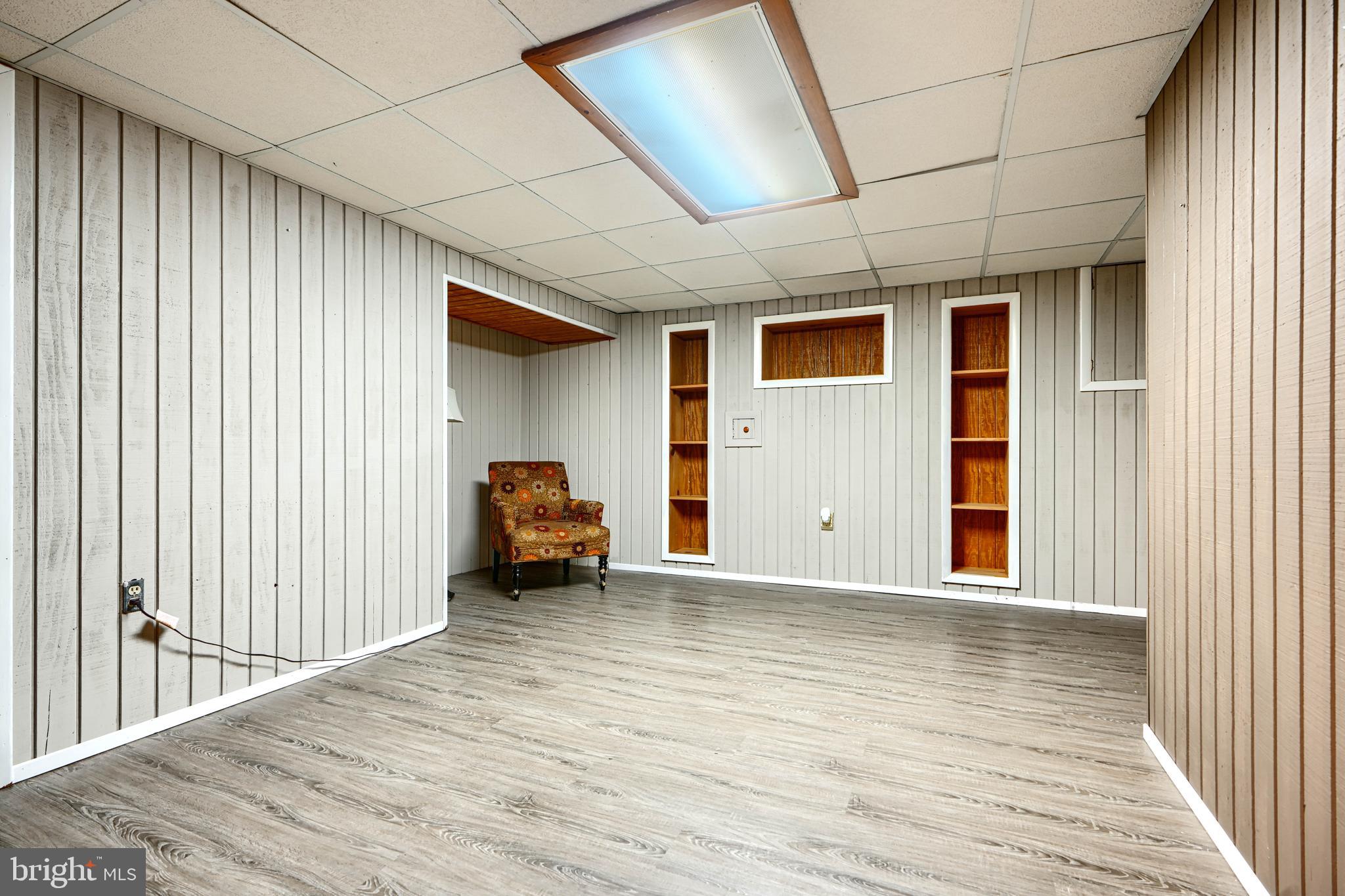 COUNTRY RIDGE - Residential