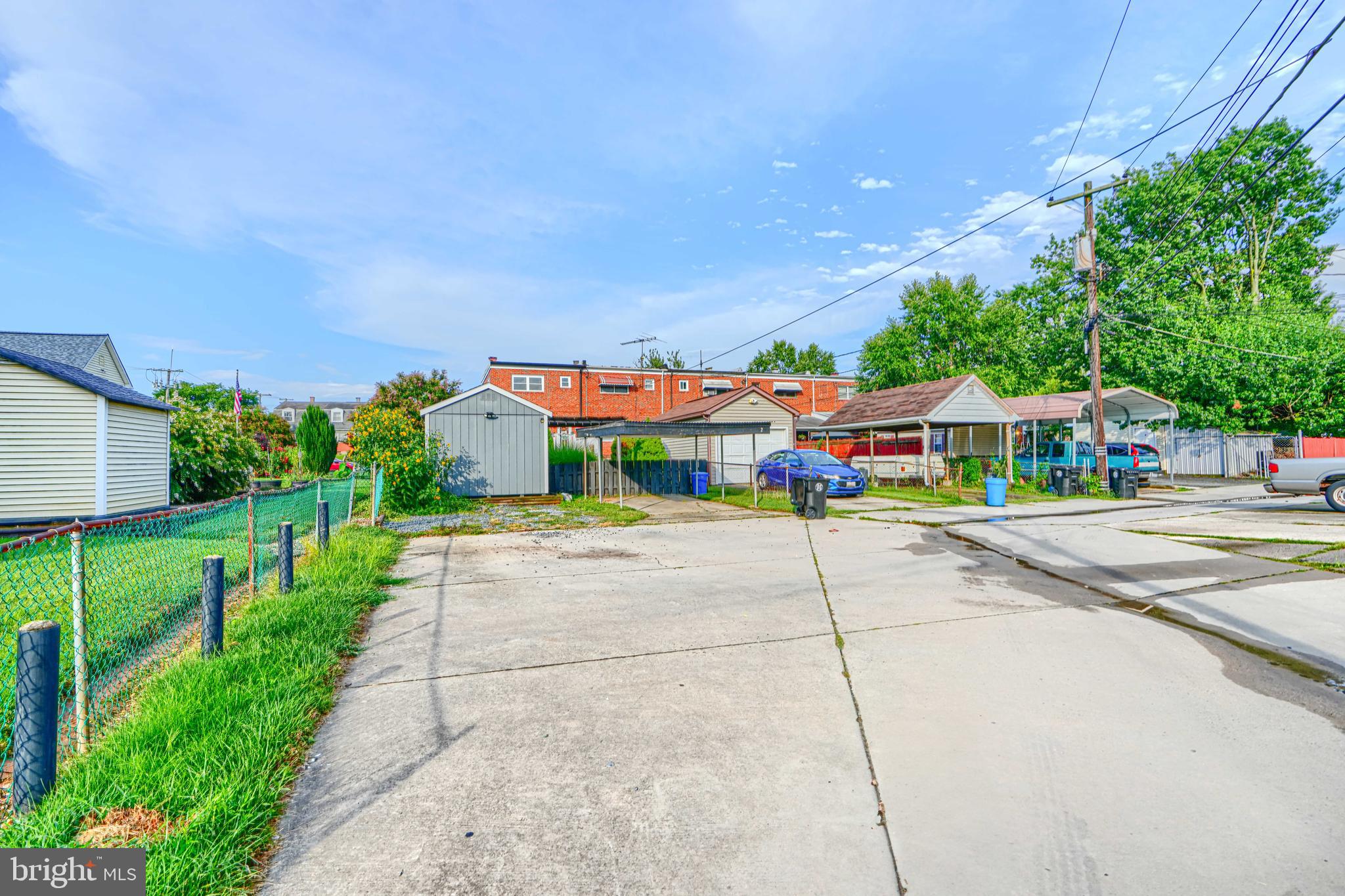 COUNTRY RIDGE - Residential