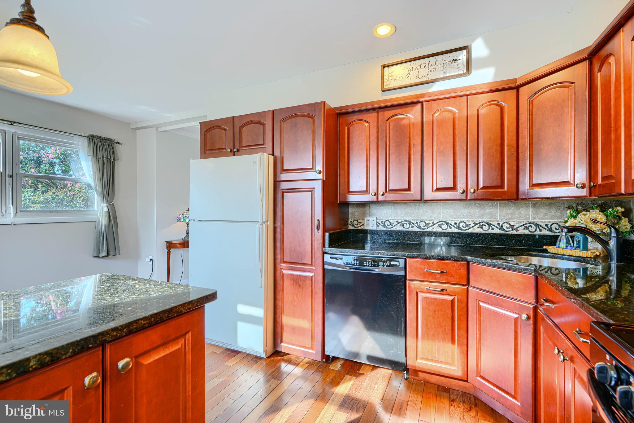 COUNTRY RIDGE - Residential