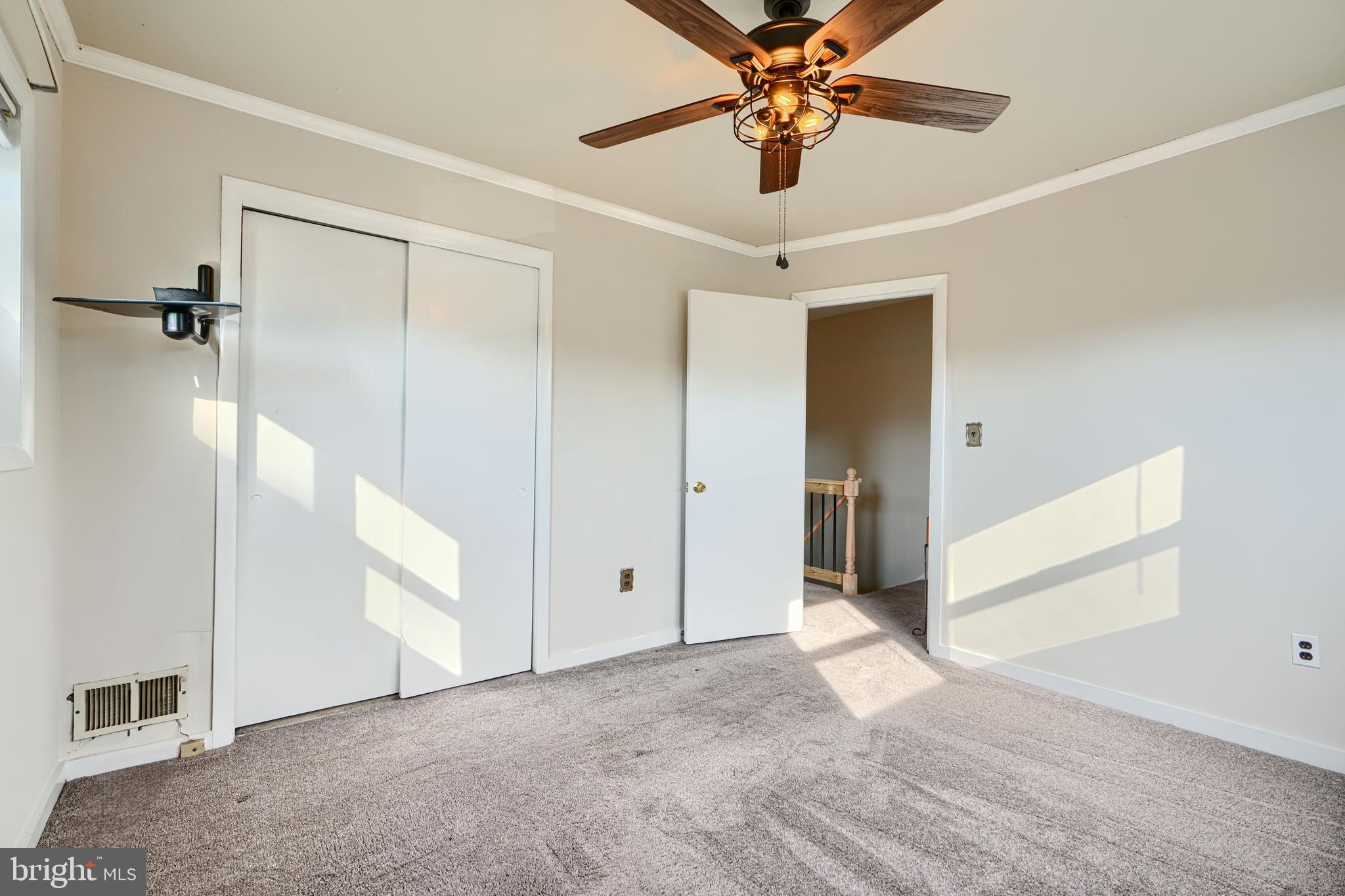 COUNTRY RIDGE - Residential