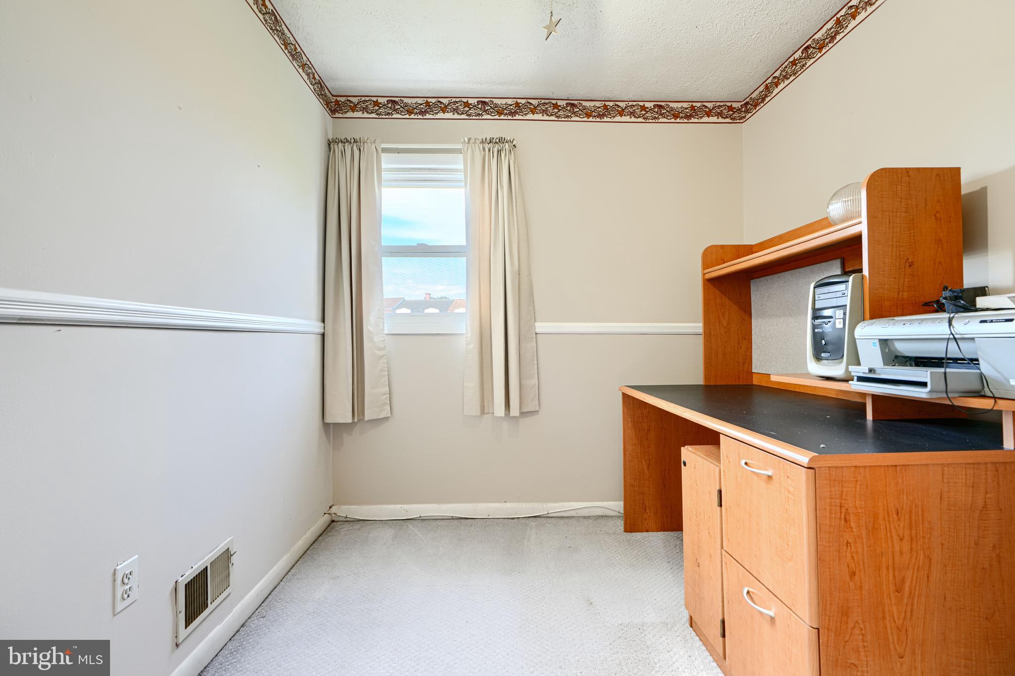 COUNTRY RIDGE - Residential