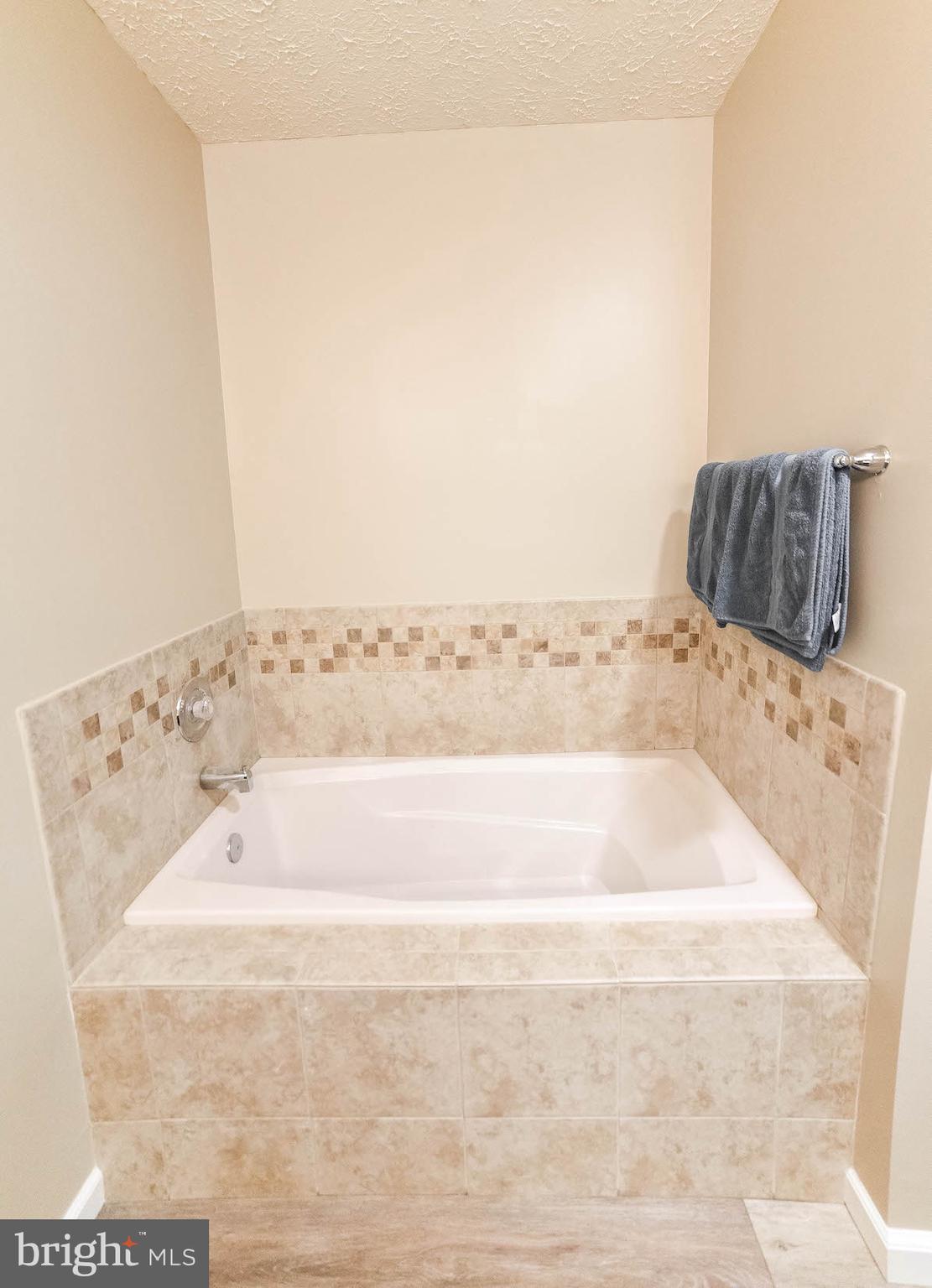 HAMPSHIRE - Residential