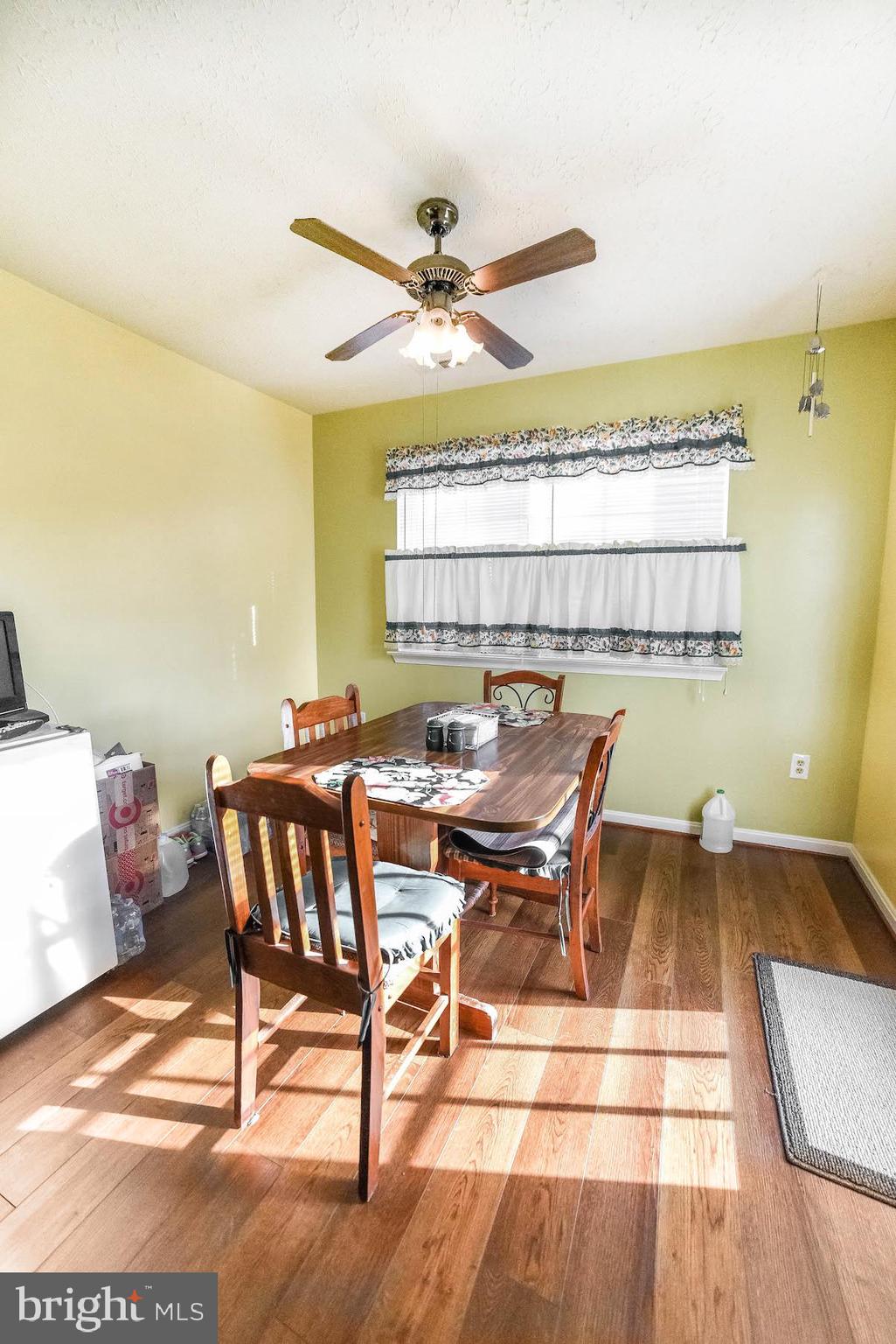 HAMPSHIRE - Residential