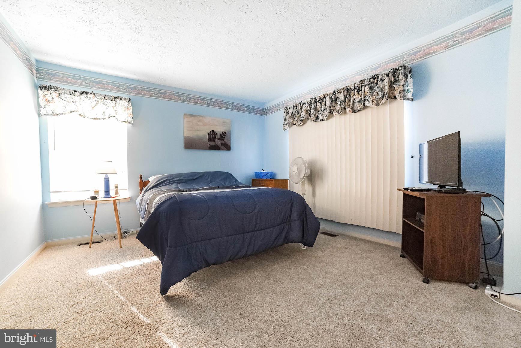 HAMPSHIRE - Residential