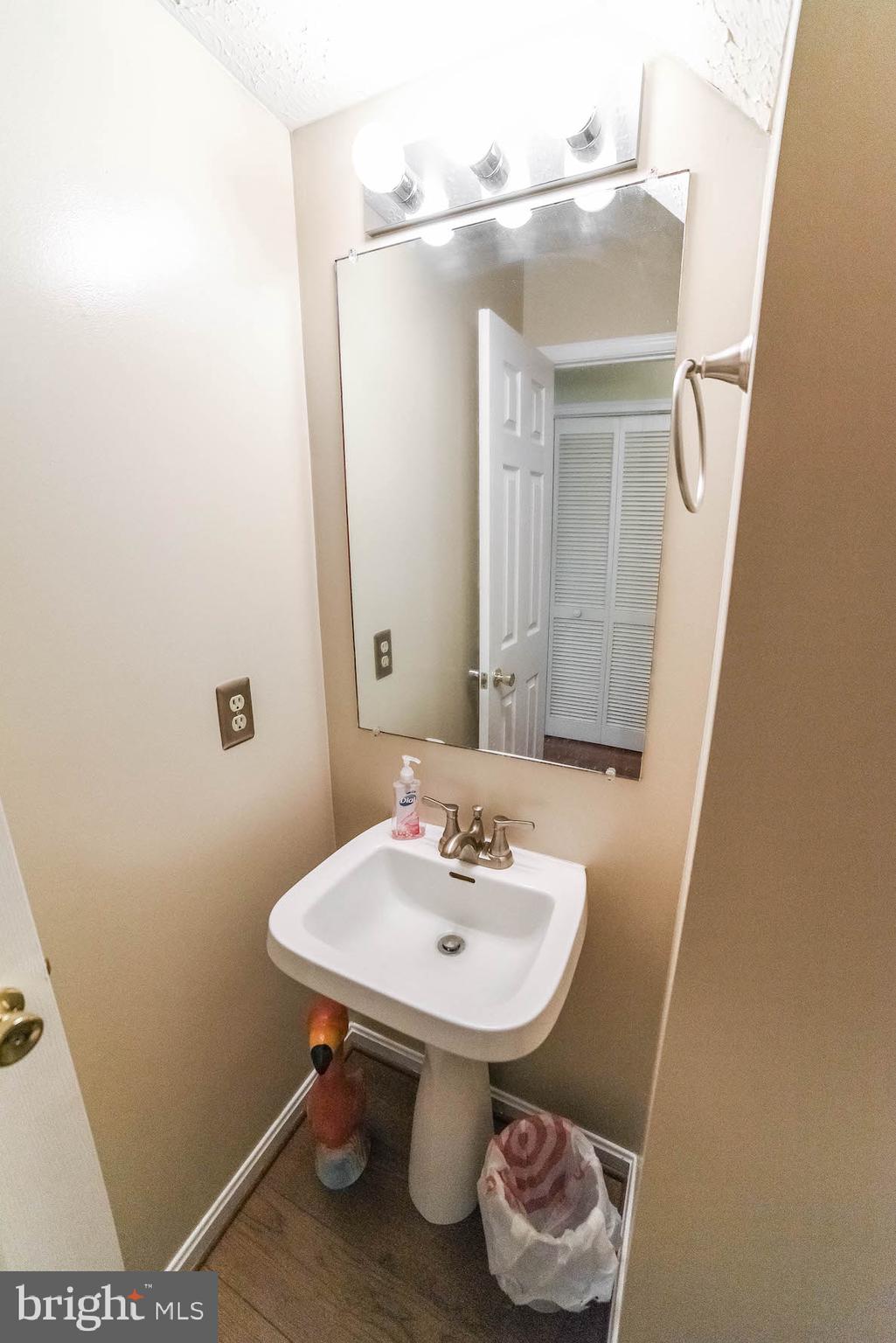 HAMPSHIRE - Residential