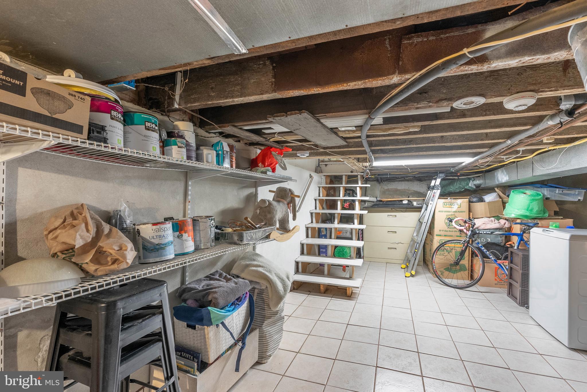 LOGAN SQUARE - Residential