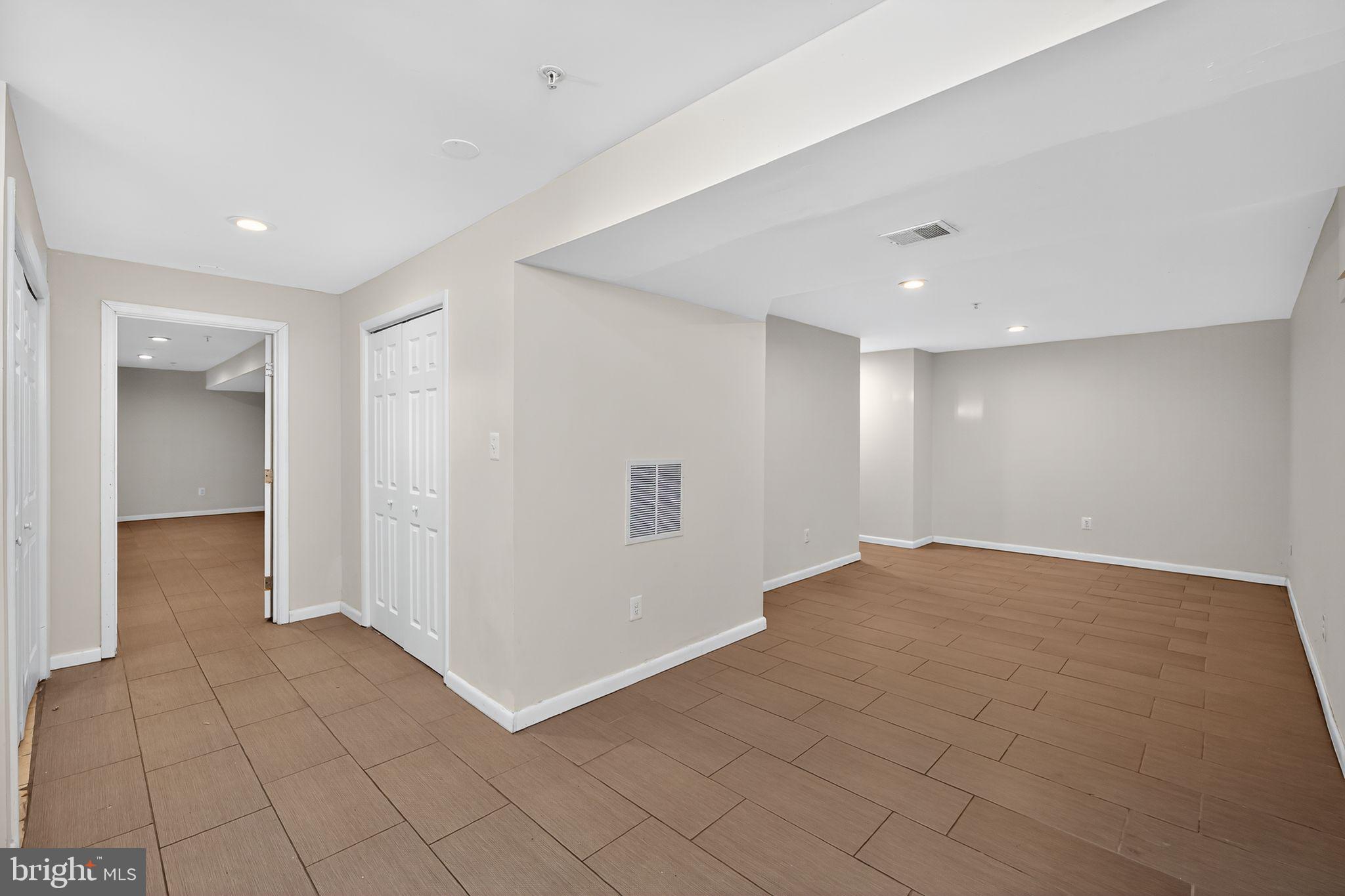 SIMMONS ACRES PLAT 14 - Residential