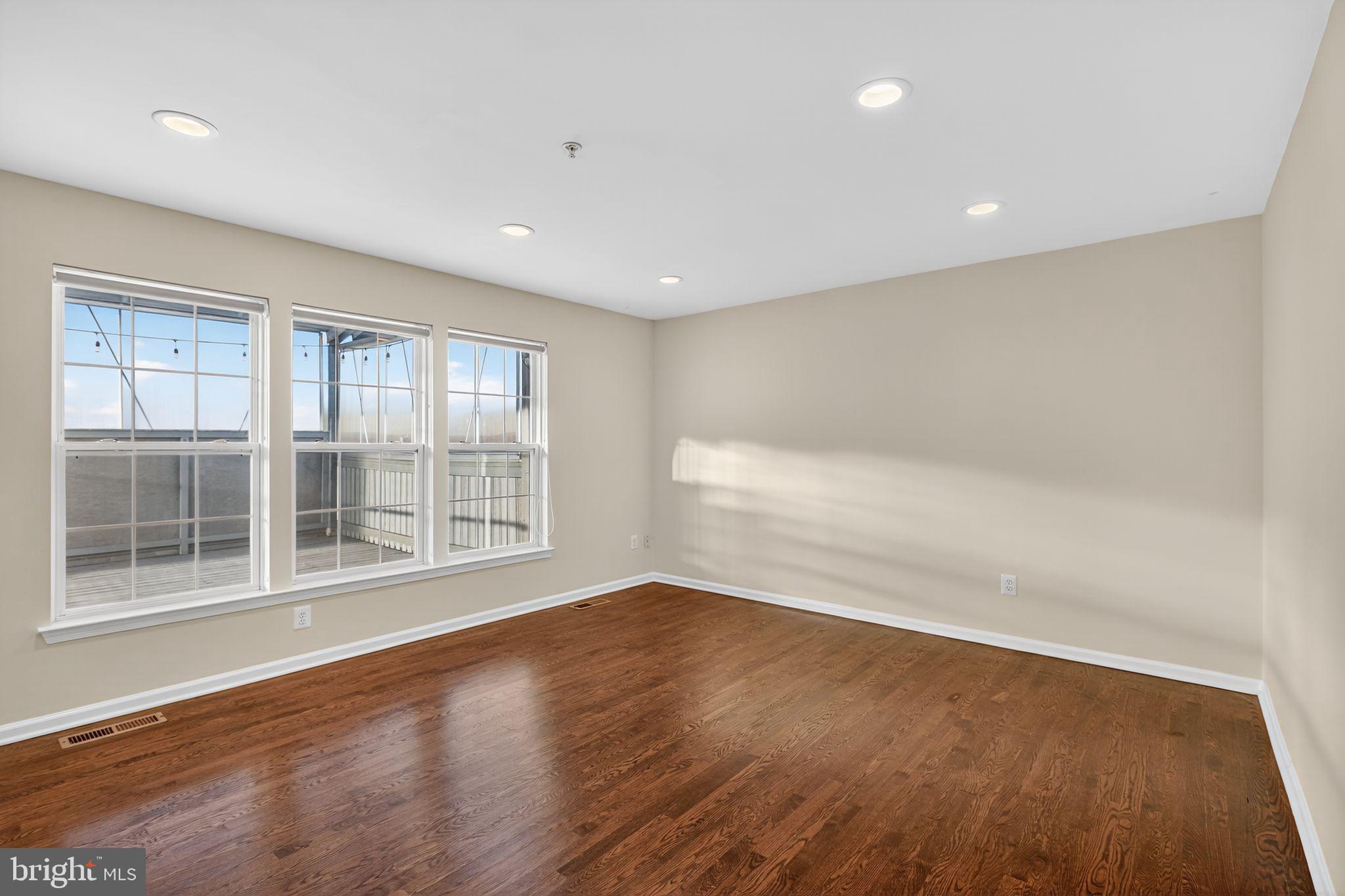 SIMMONS ACRES PLAT 14 - Residential