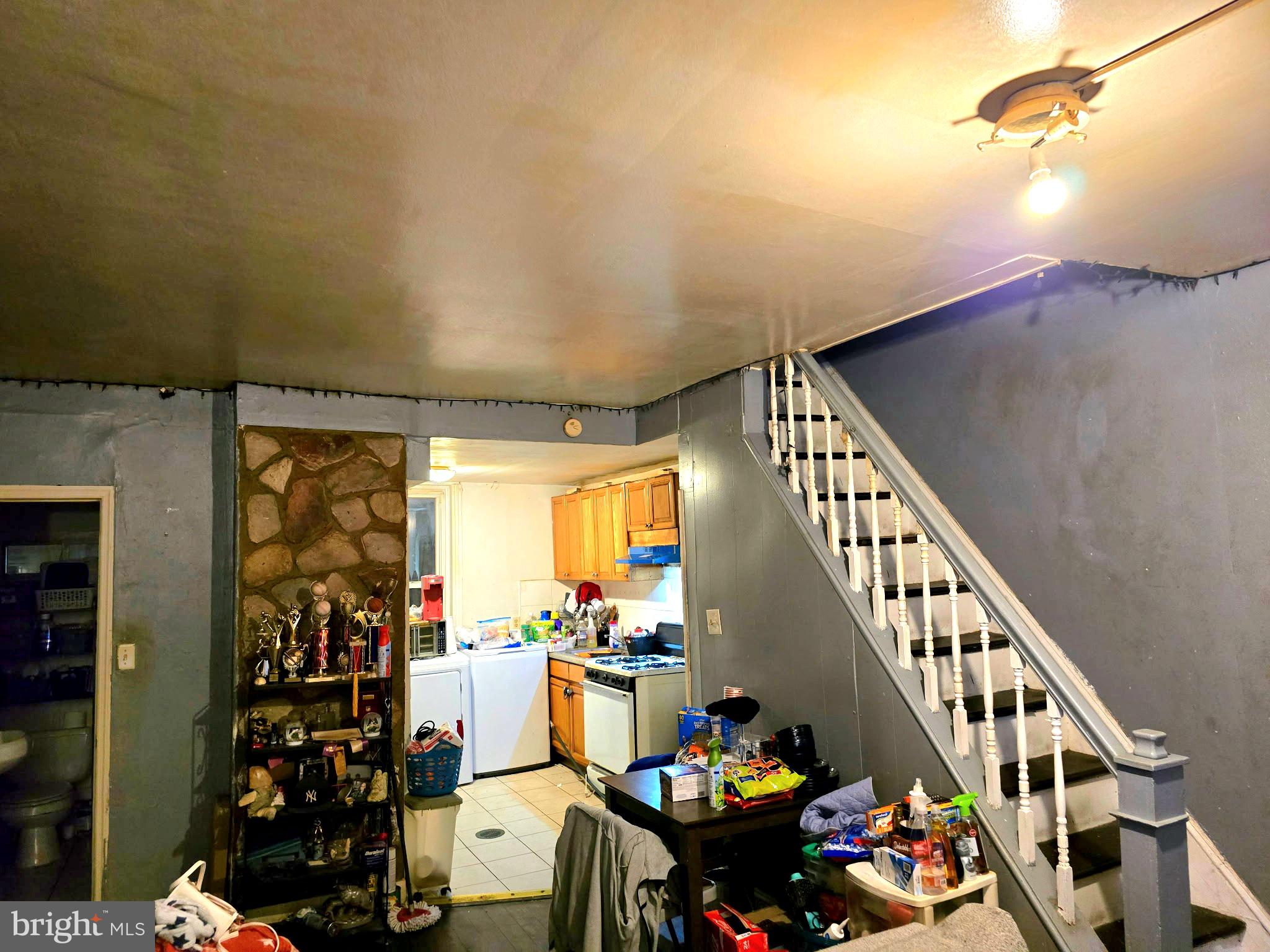 2549 S FAIRHILL STREET