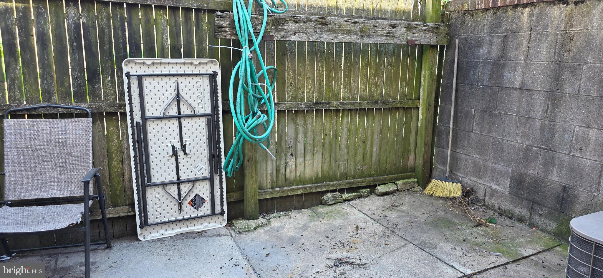 WHITMAN - Residential