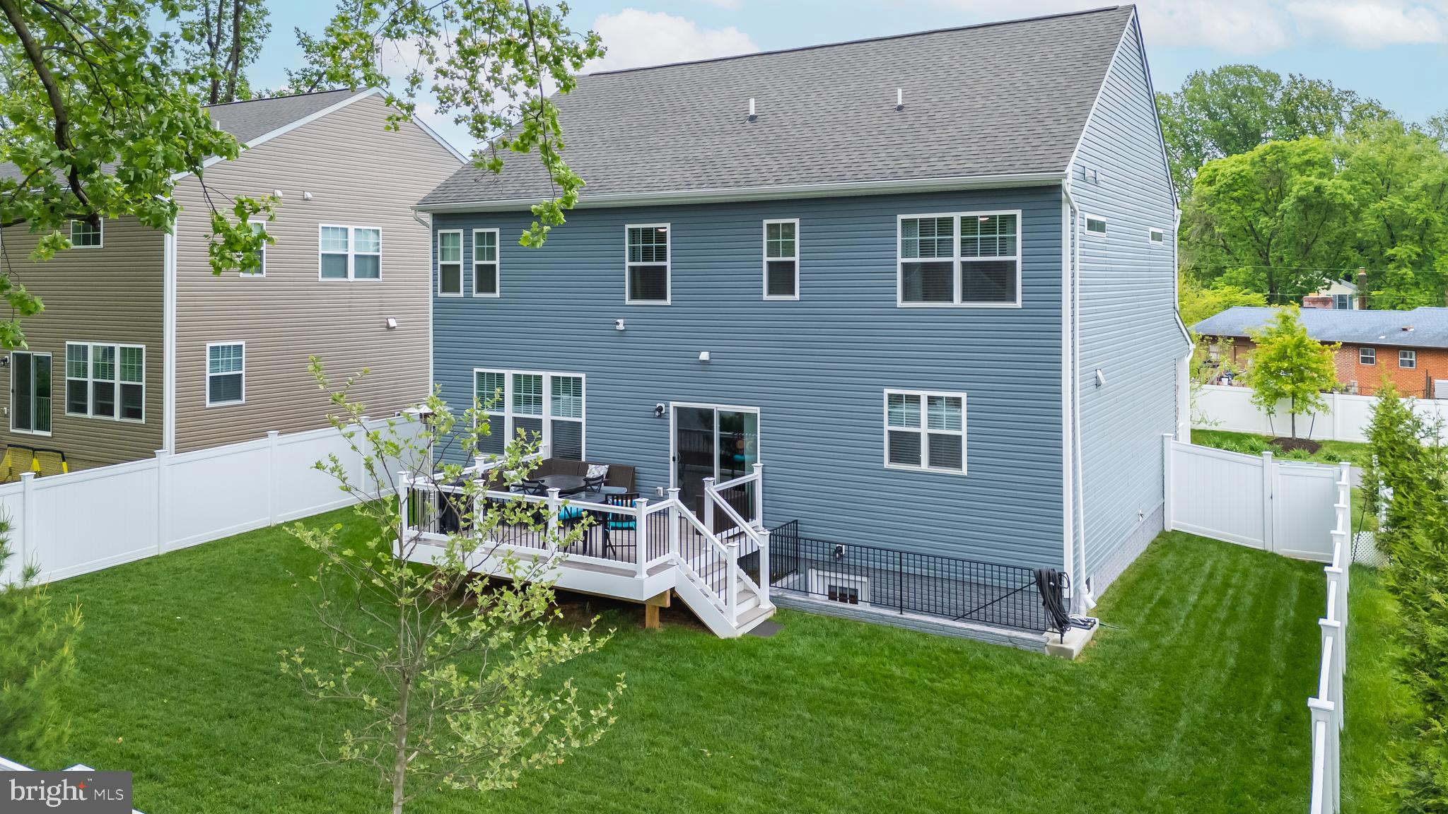 HUNTINGTON - Residential