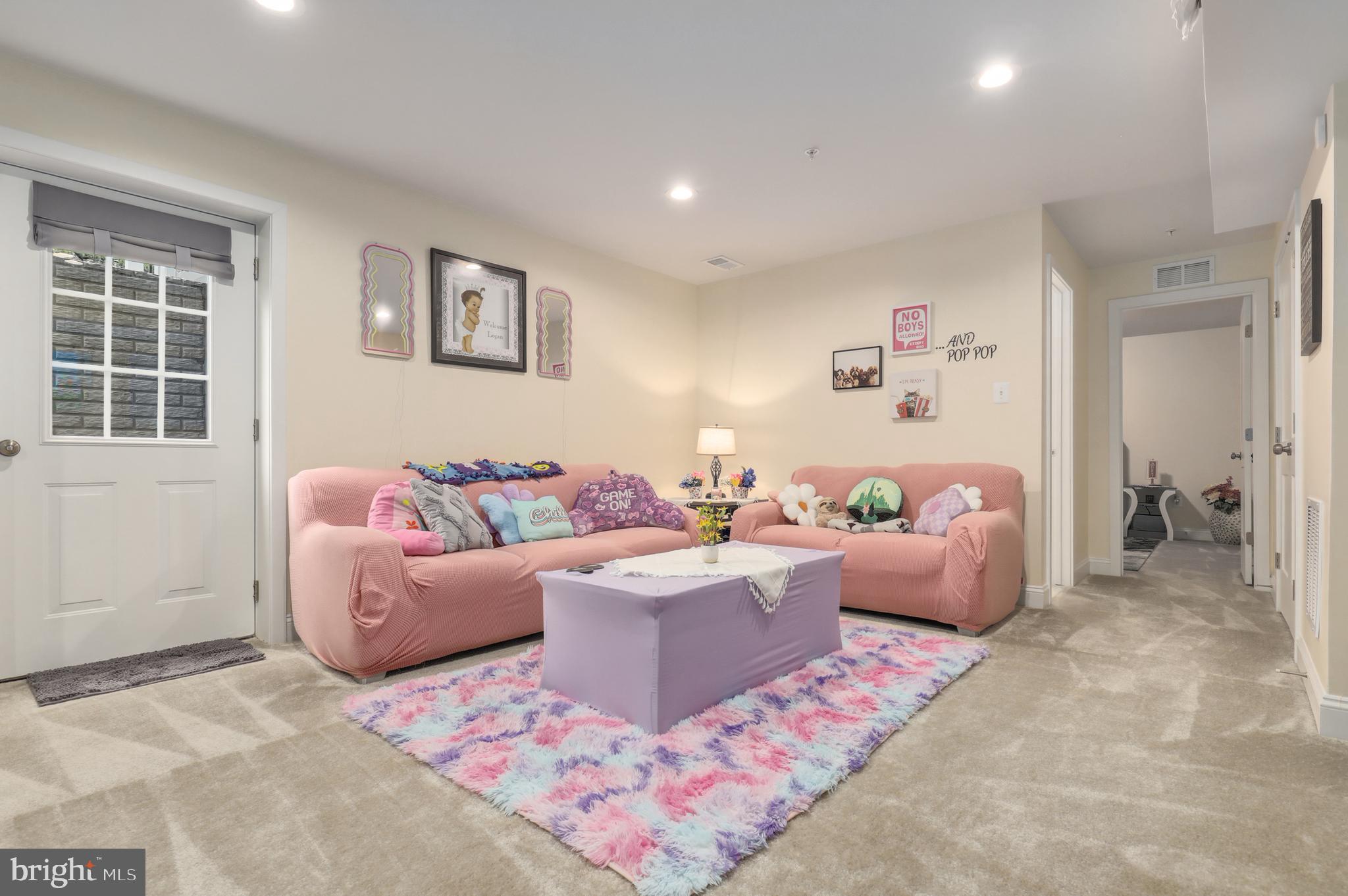 HUNTINGTON - Residential