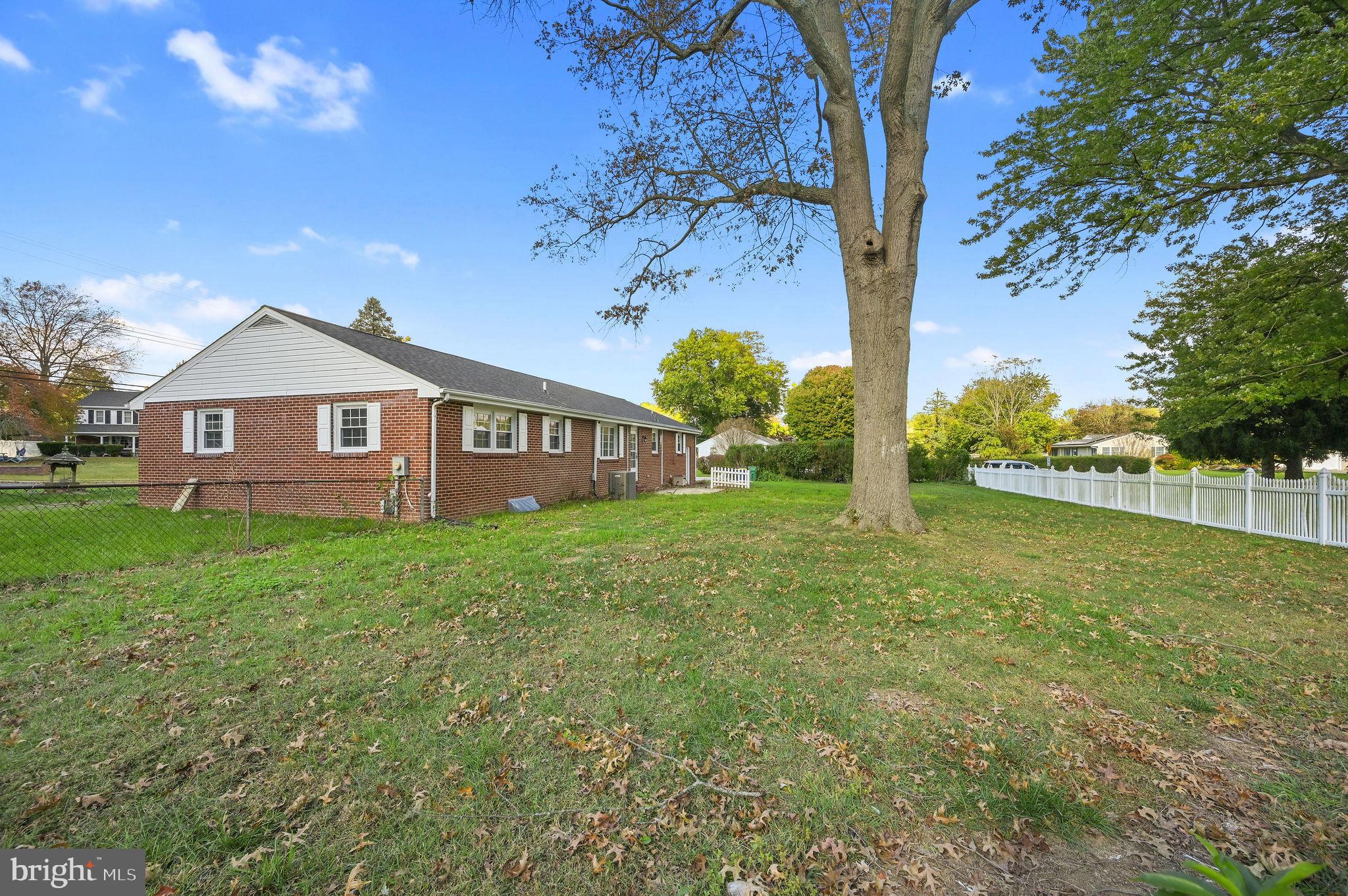 201 N OLD MILL RD