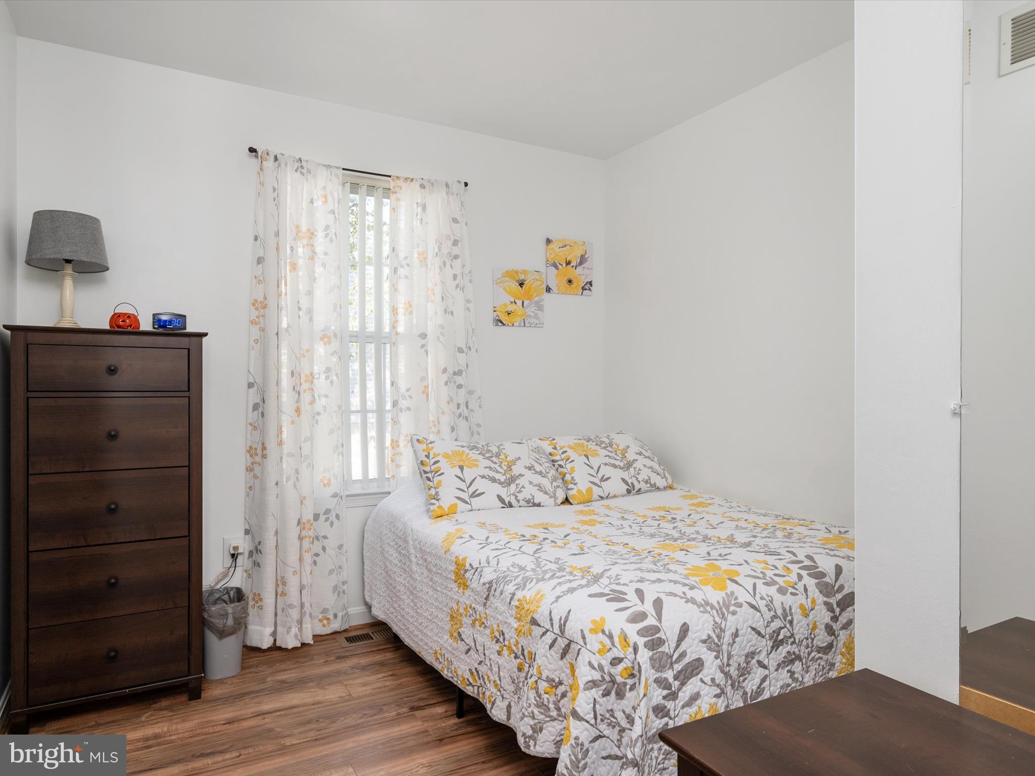 SILVER SANDS - Residential