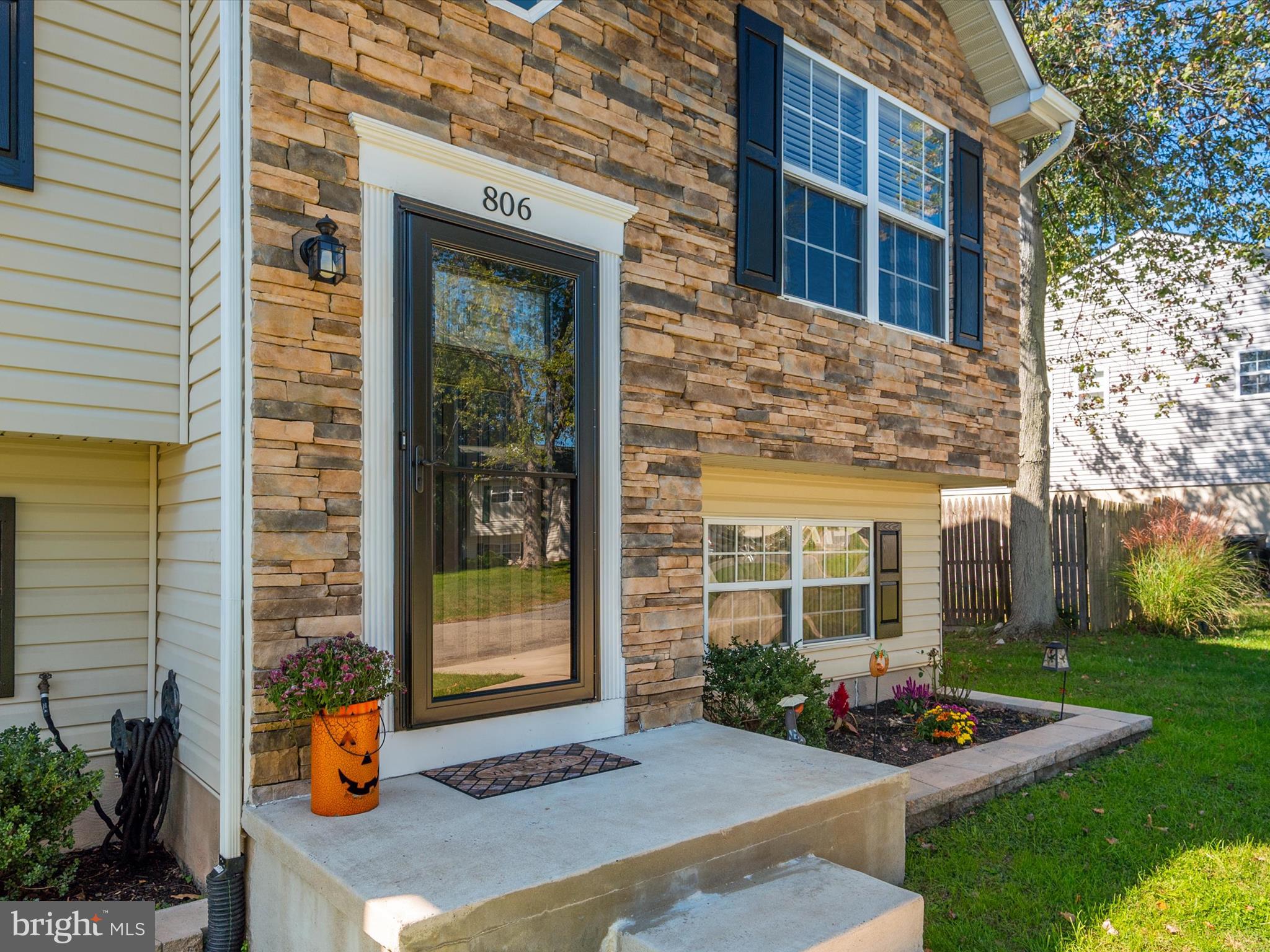 SILVER SANDS - Residential