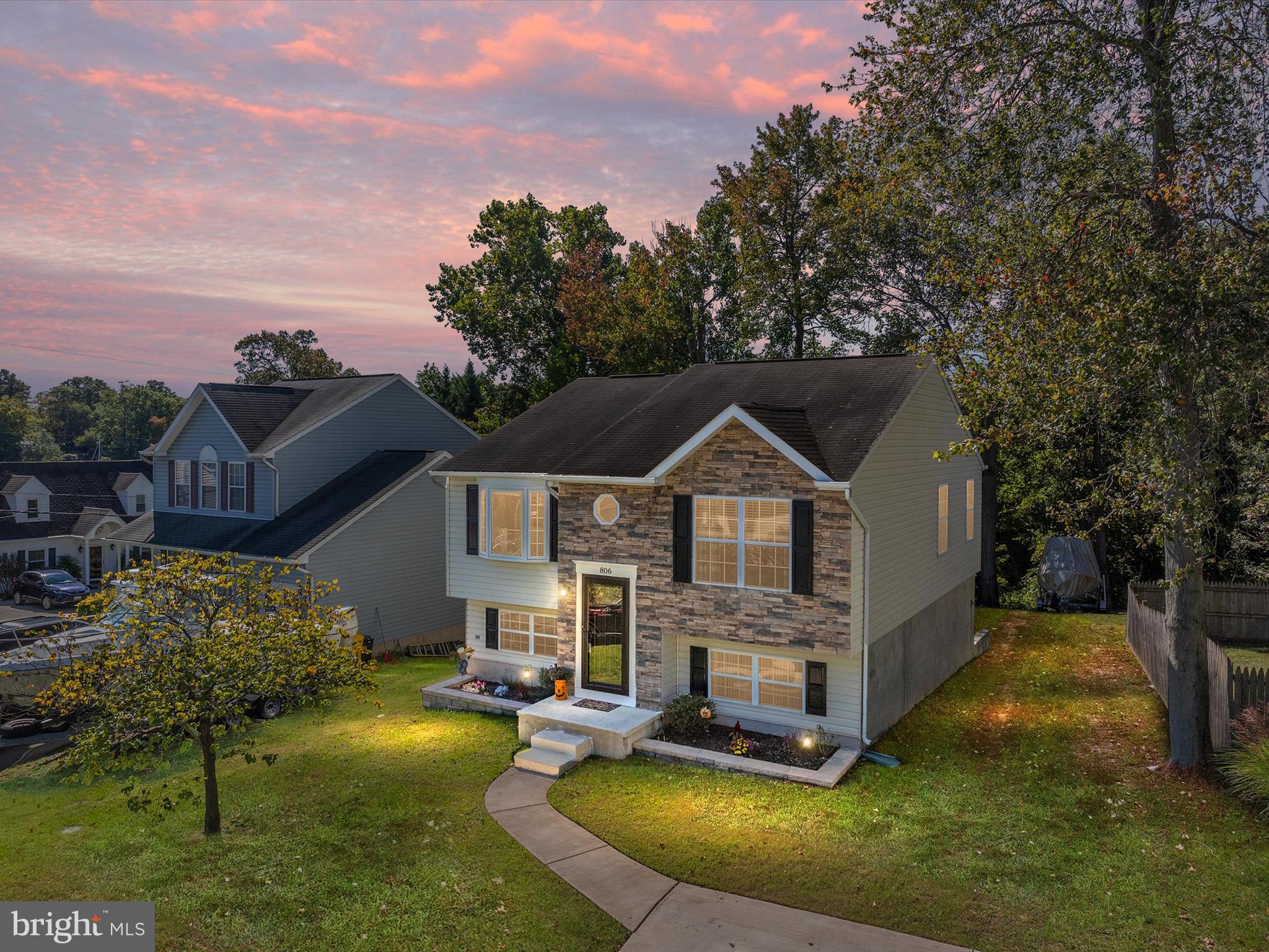 SILVER SANDS - Residential