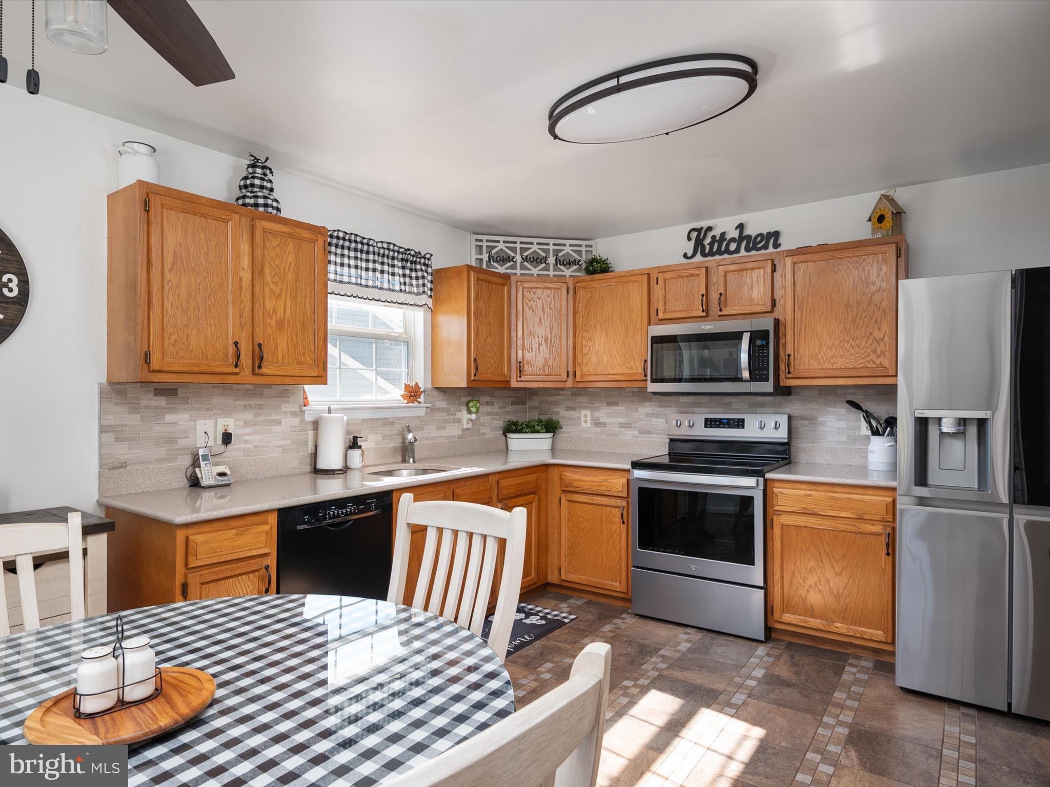 SILVER SANDS - Residential