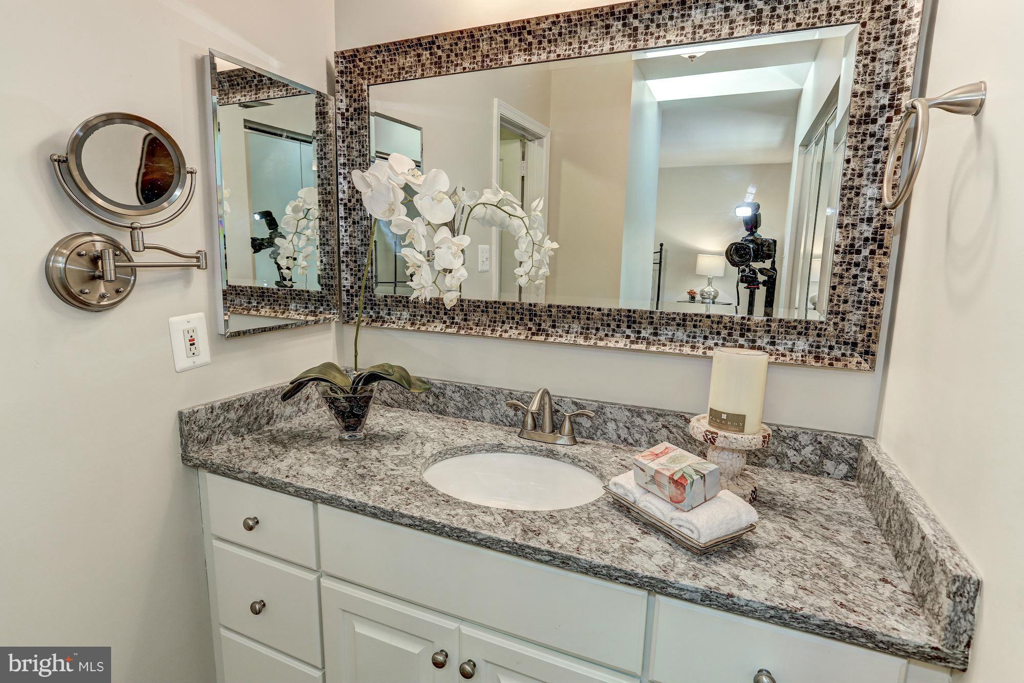 RESTON - Residential