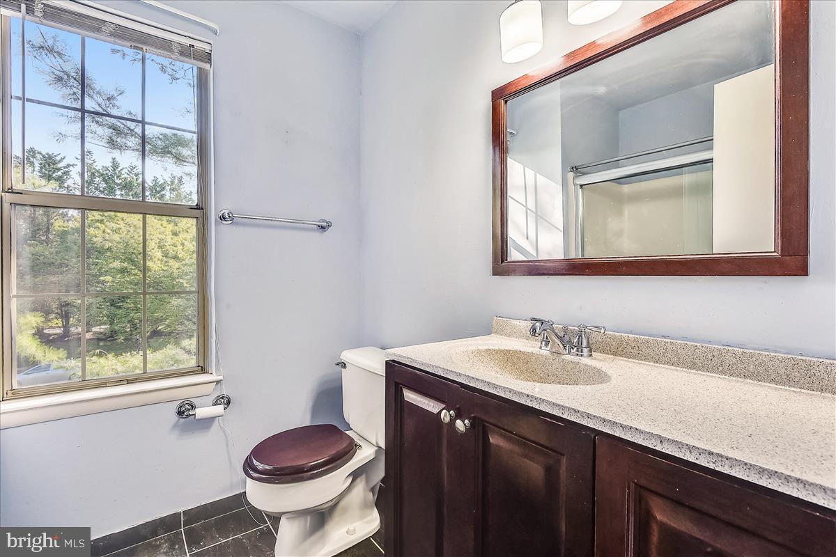 FLOWER HILL - Residential