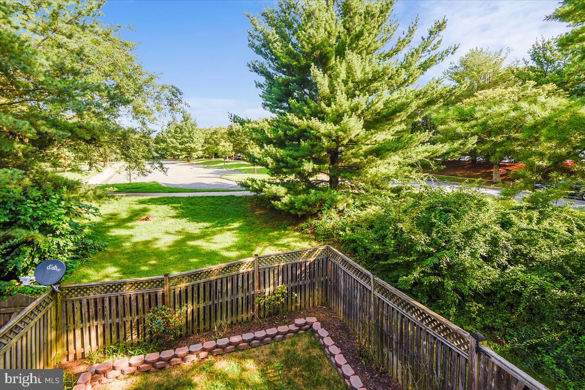 FLOWER HILL - Residential