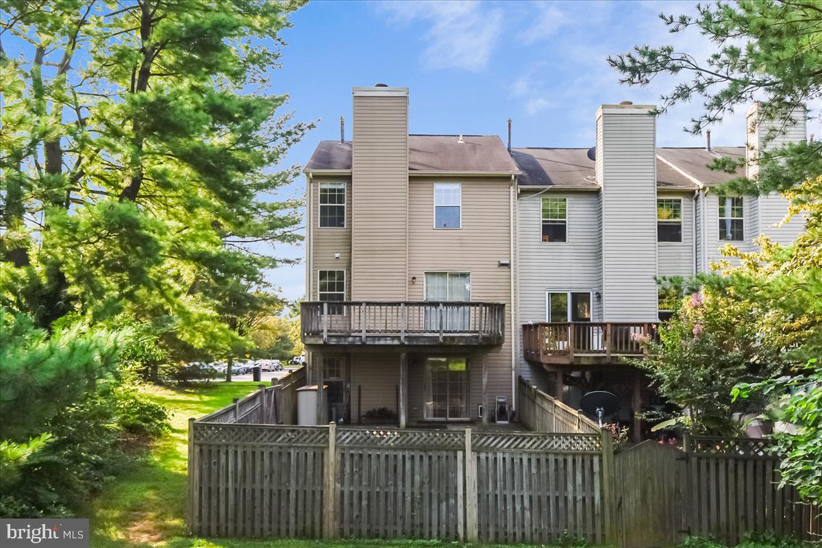 FLOWER HILL - Residential