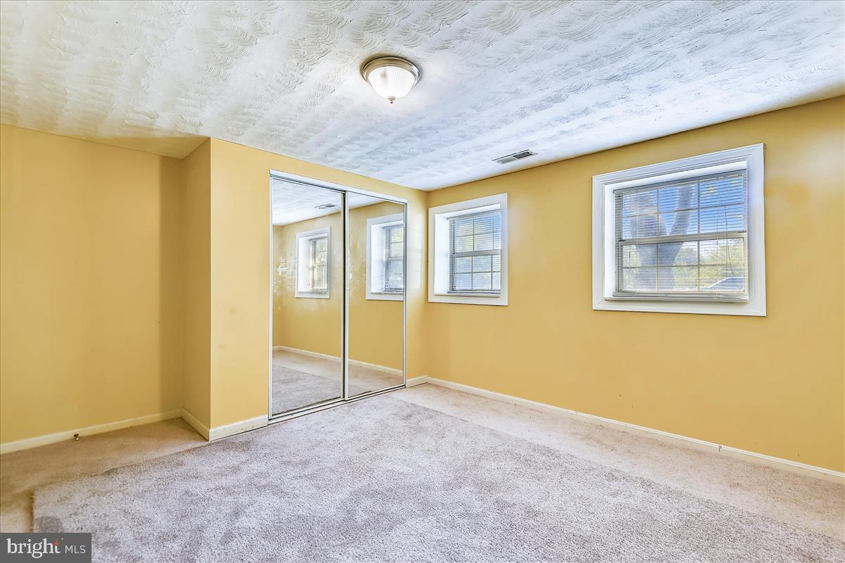 FLOWER HILL - Residential