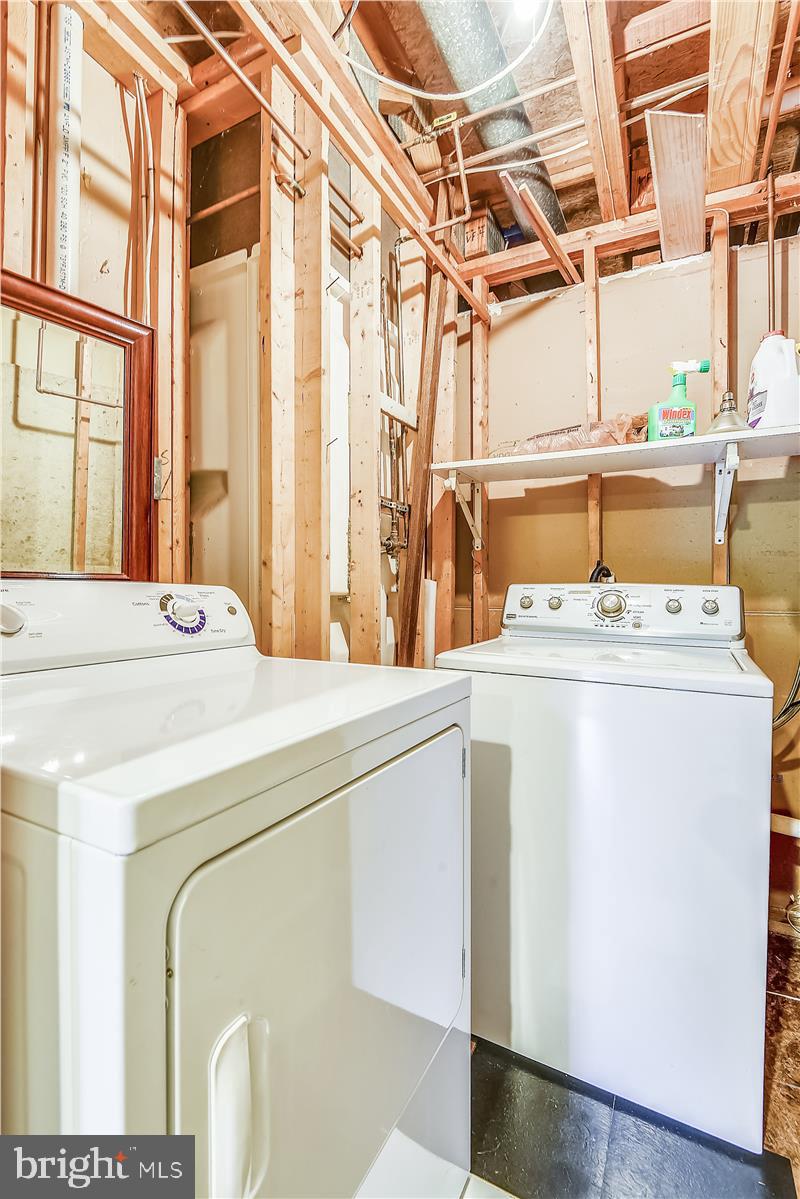 FLOWER HILL - Residential