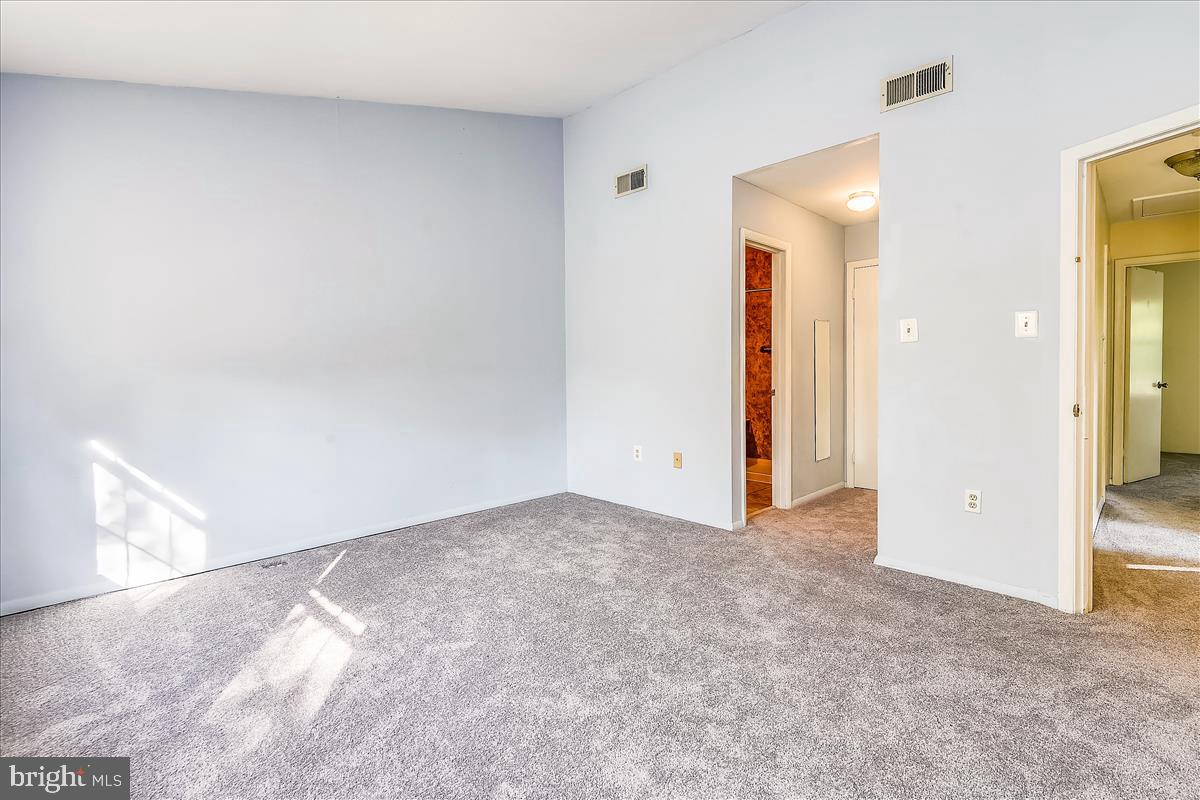 FLOWER HILL - Residential