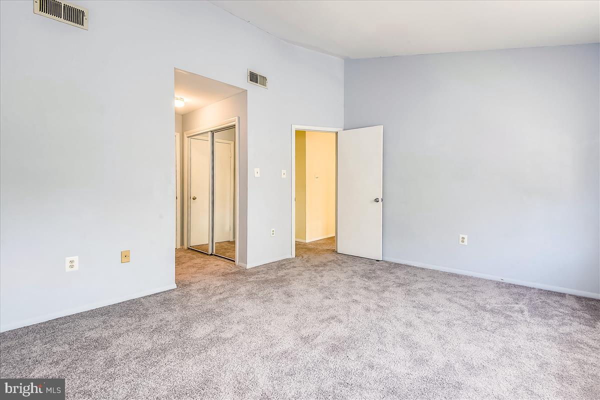 FLOWER HILL - Residential