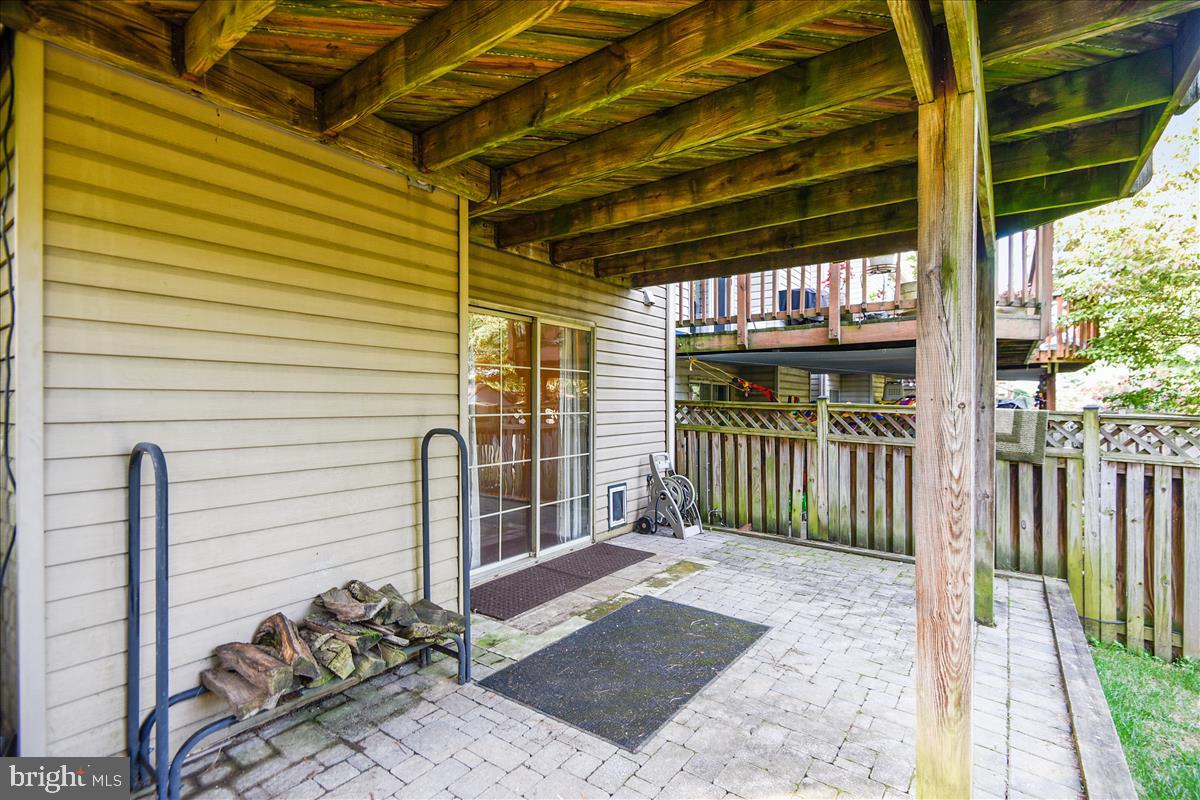 FLOWER HILL - Residential