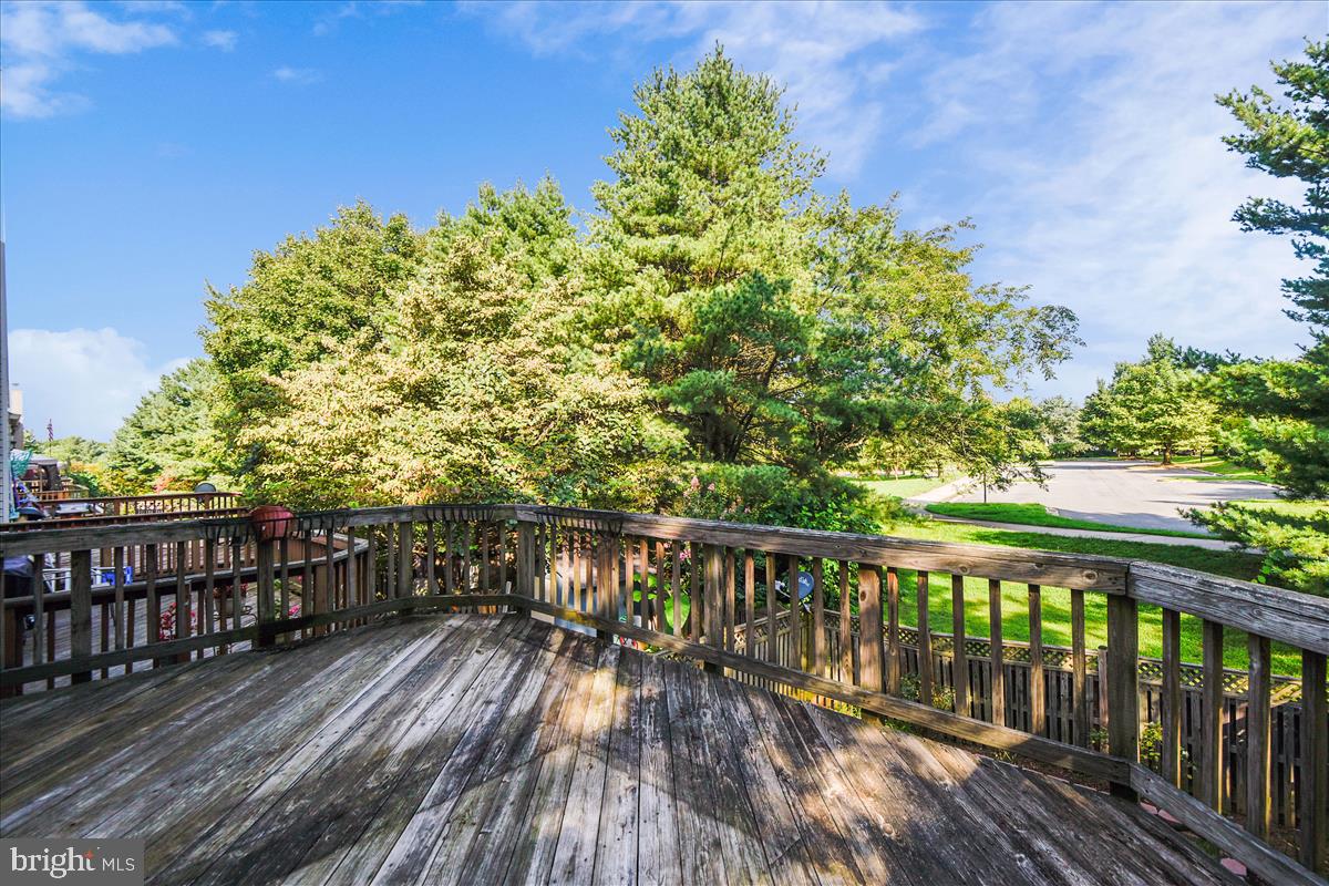 FLOWER HILL - Residential