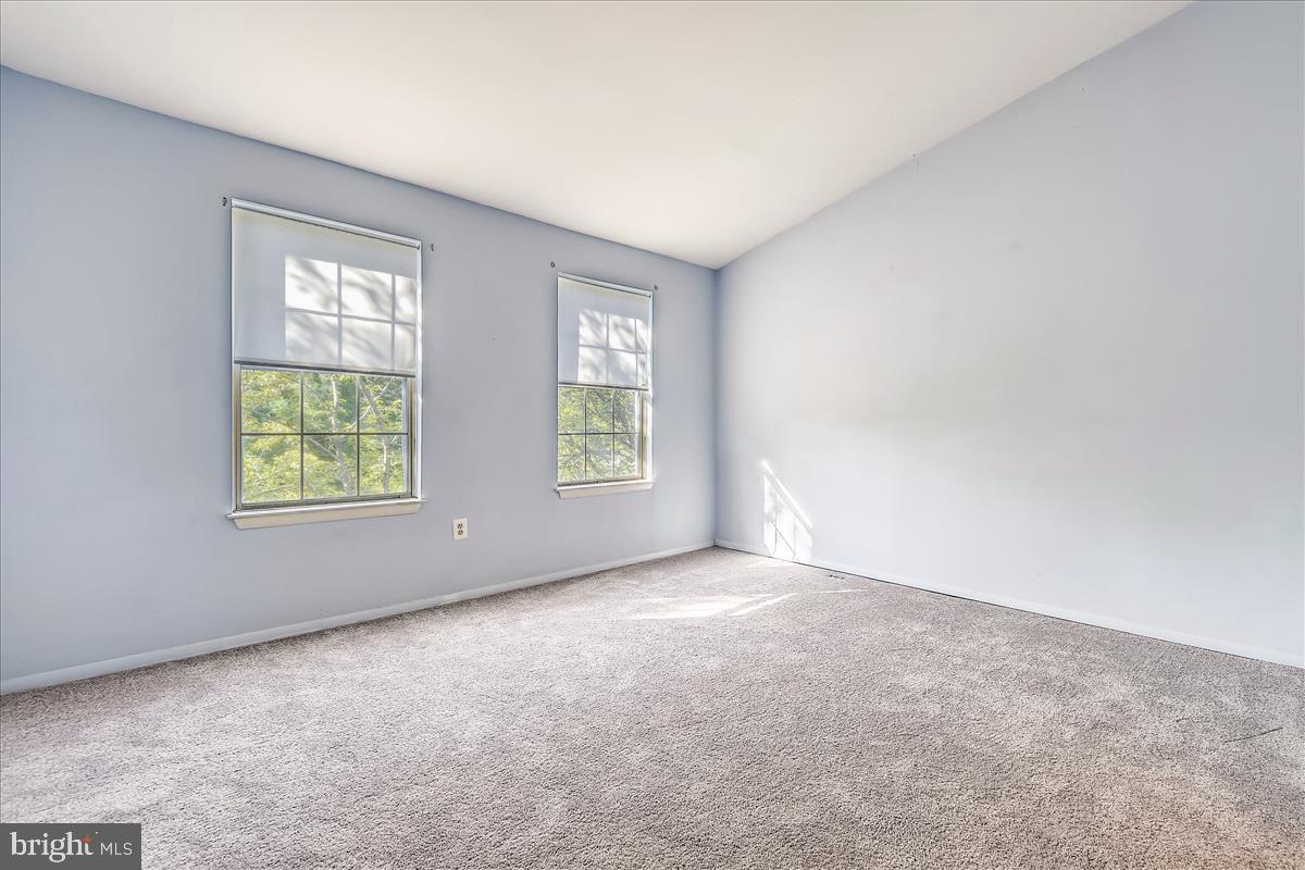 FLOWER HILL - Residential