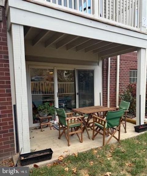 11703 OLDE ENGLISH DRIVE B RESTON VA 20190