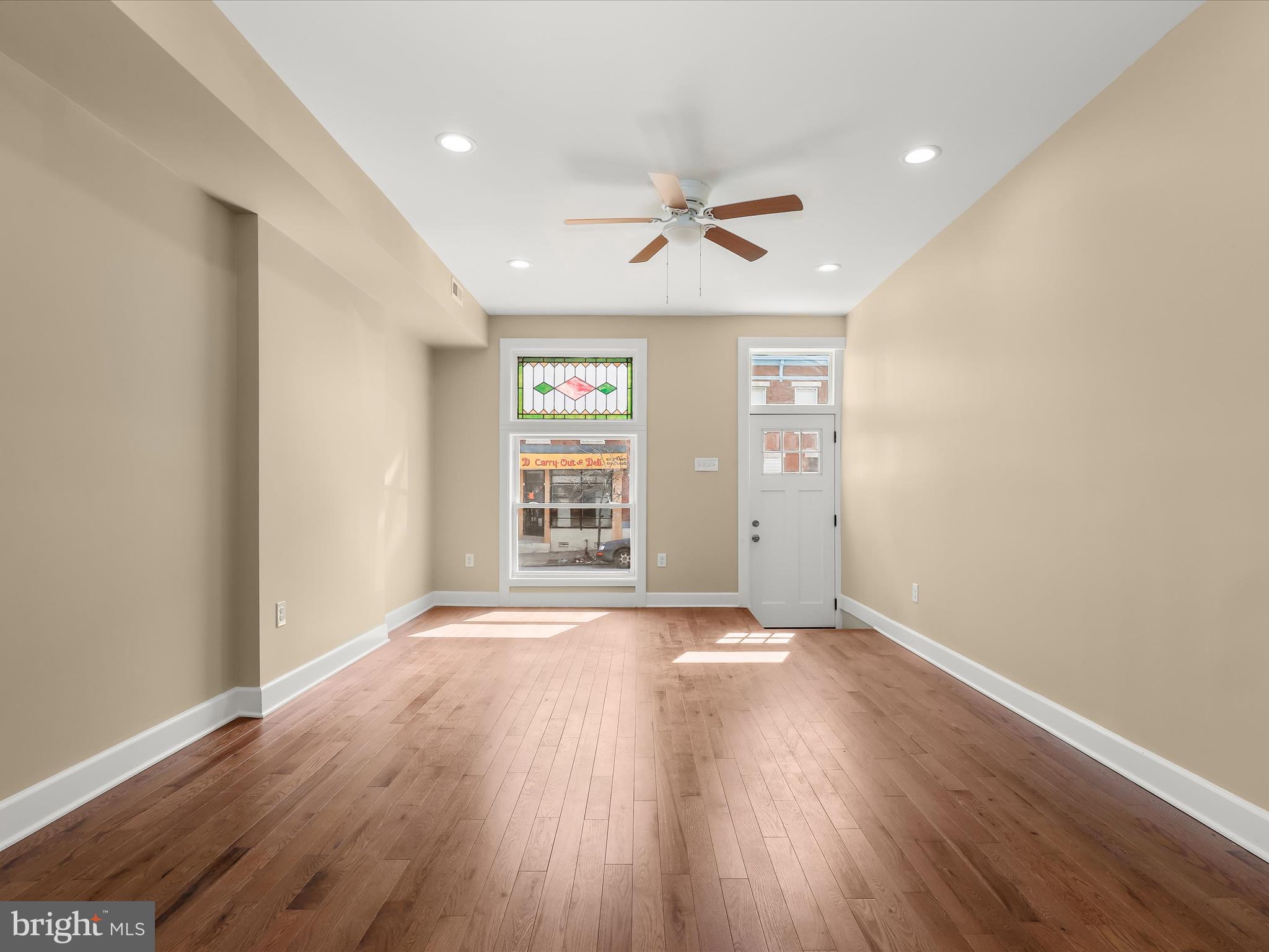 ELWOOD PARK - Residential
