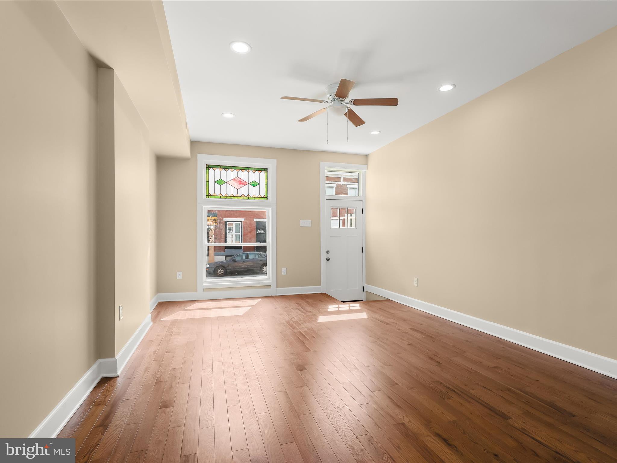 ELWOOD PARK - Residential
